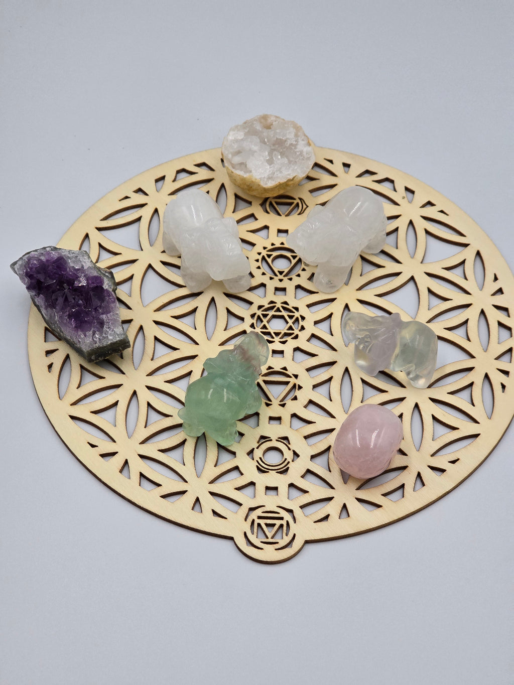 Éléphant en Pierre Naturelle - Cristal de Roche ou Fluorite - 40-50 mm