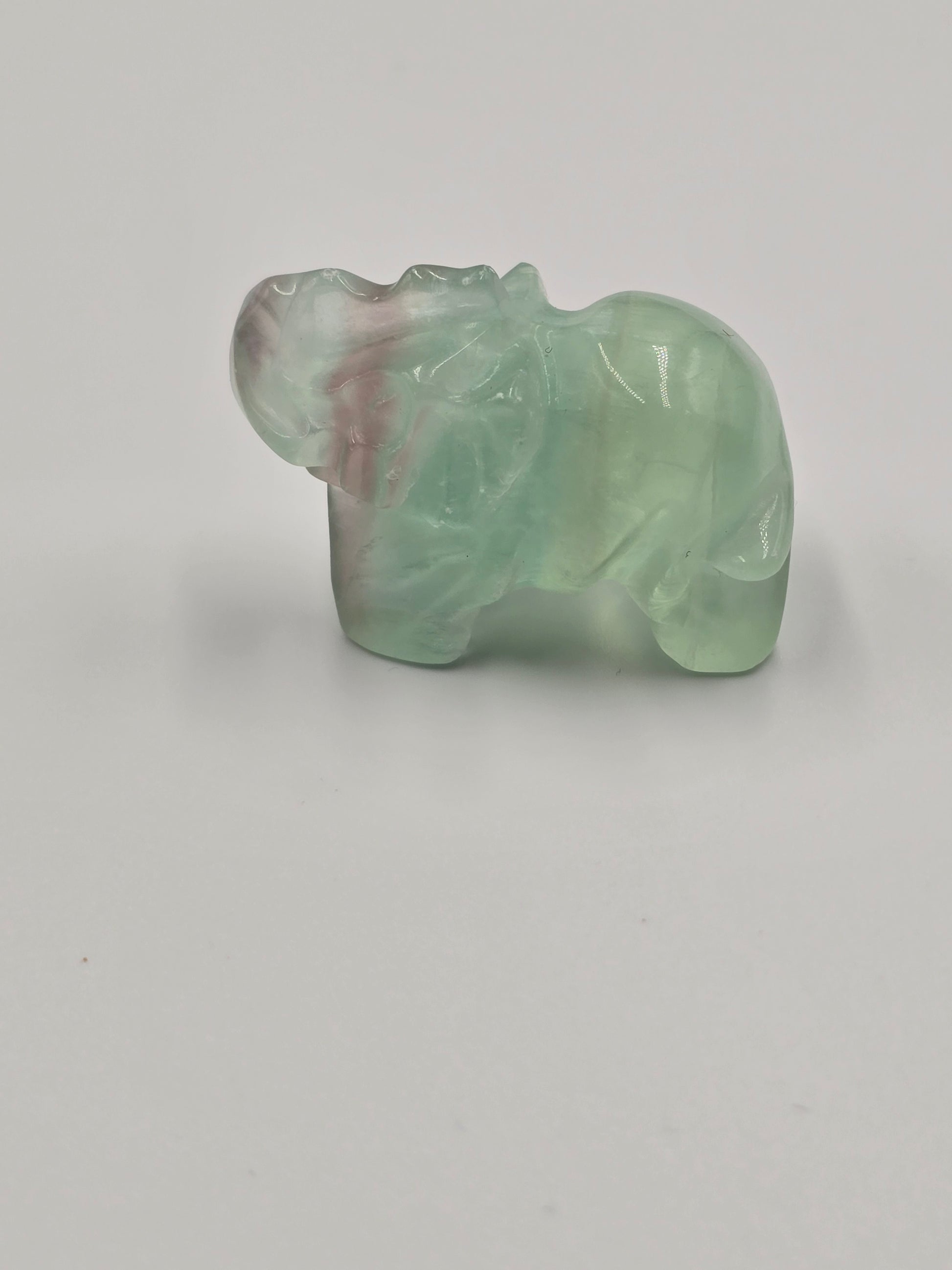 Éléphant en Pierre Naturelle - Cristal de Roche ou Fluorite - 40-50 mm