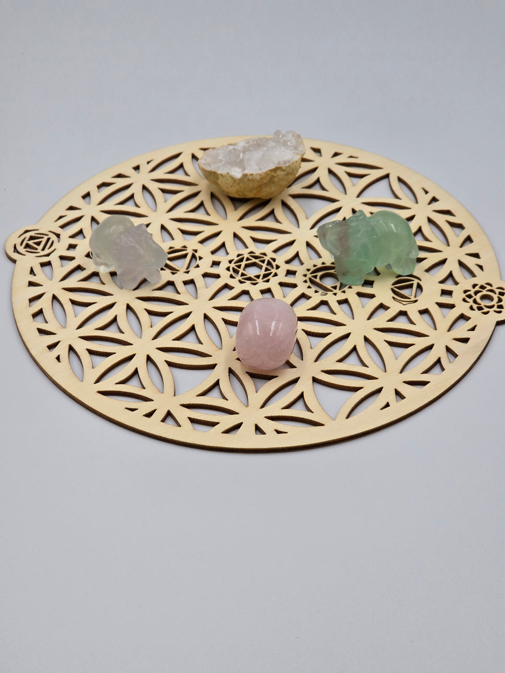 Éléphant en Pierre Naturelle - Cristal de Roche ou Fluorite - 40-50 mm