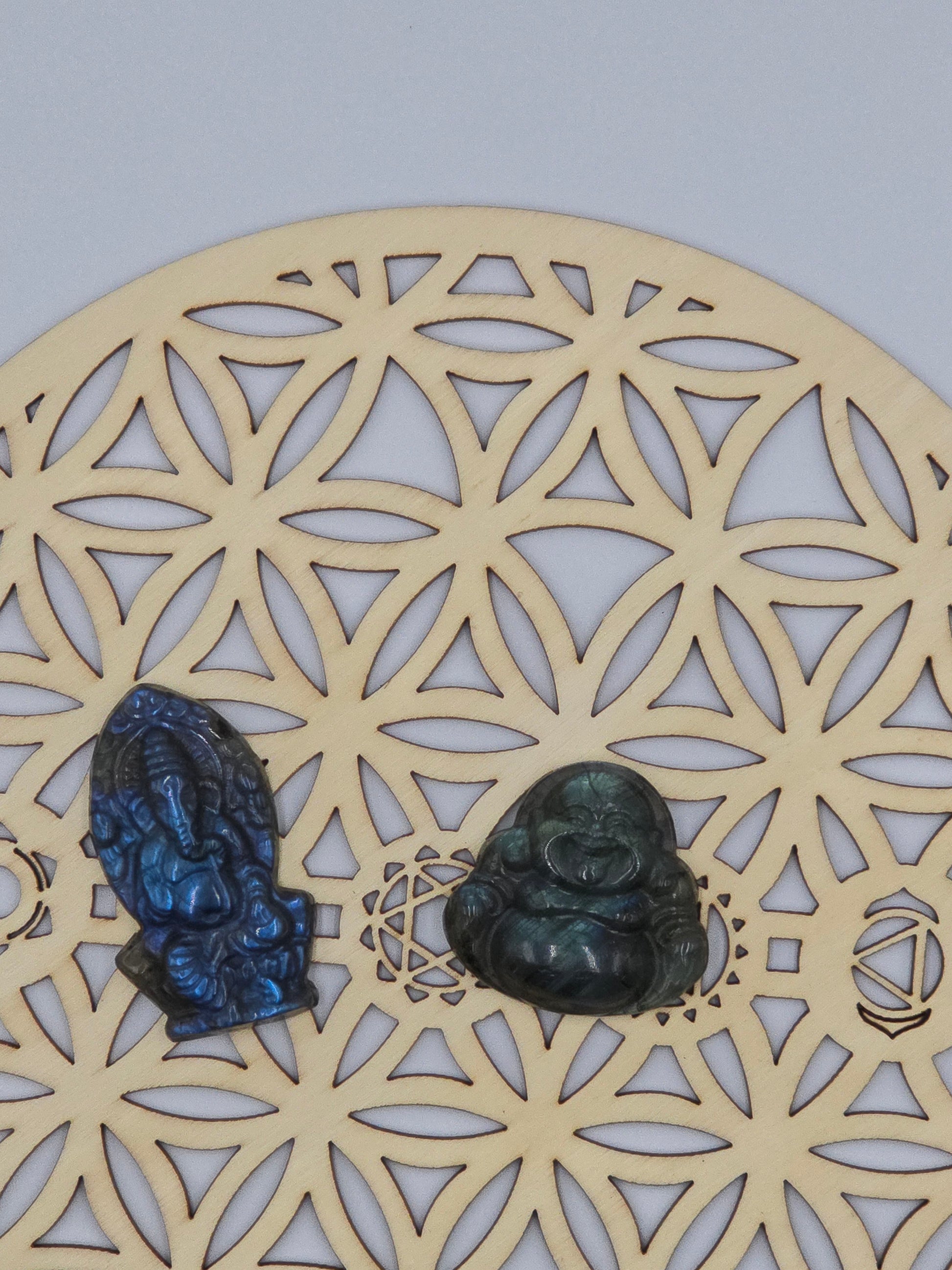 Bouddha ou Ganesh en Labradorite - Qualité Extra - 35-50 mm