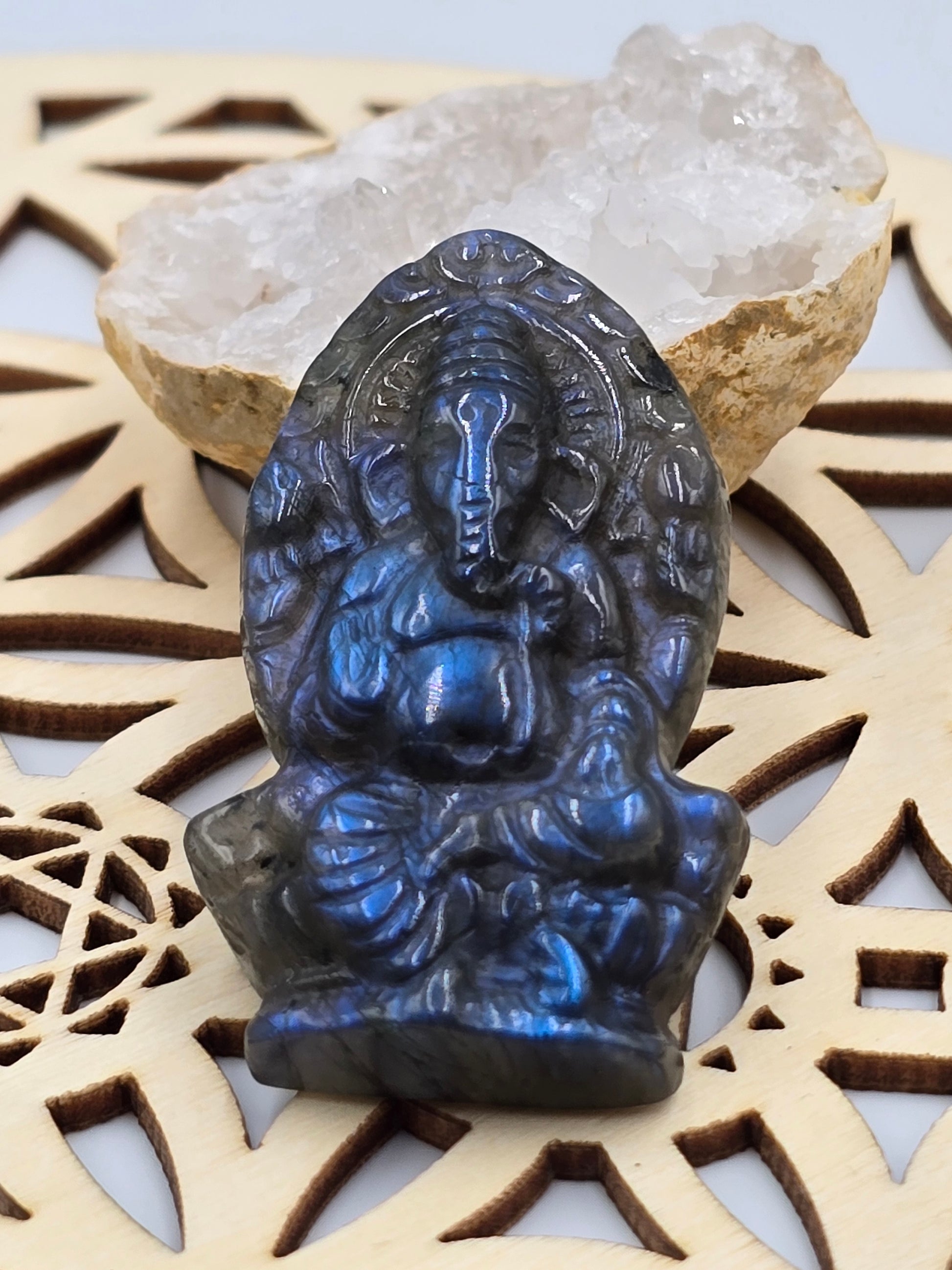 Bouddha ou Ganesh en Labradorite - Qualité Extra - 35-50 mm