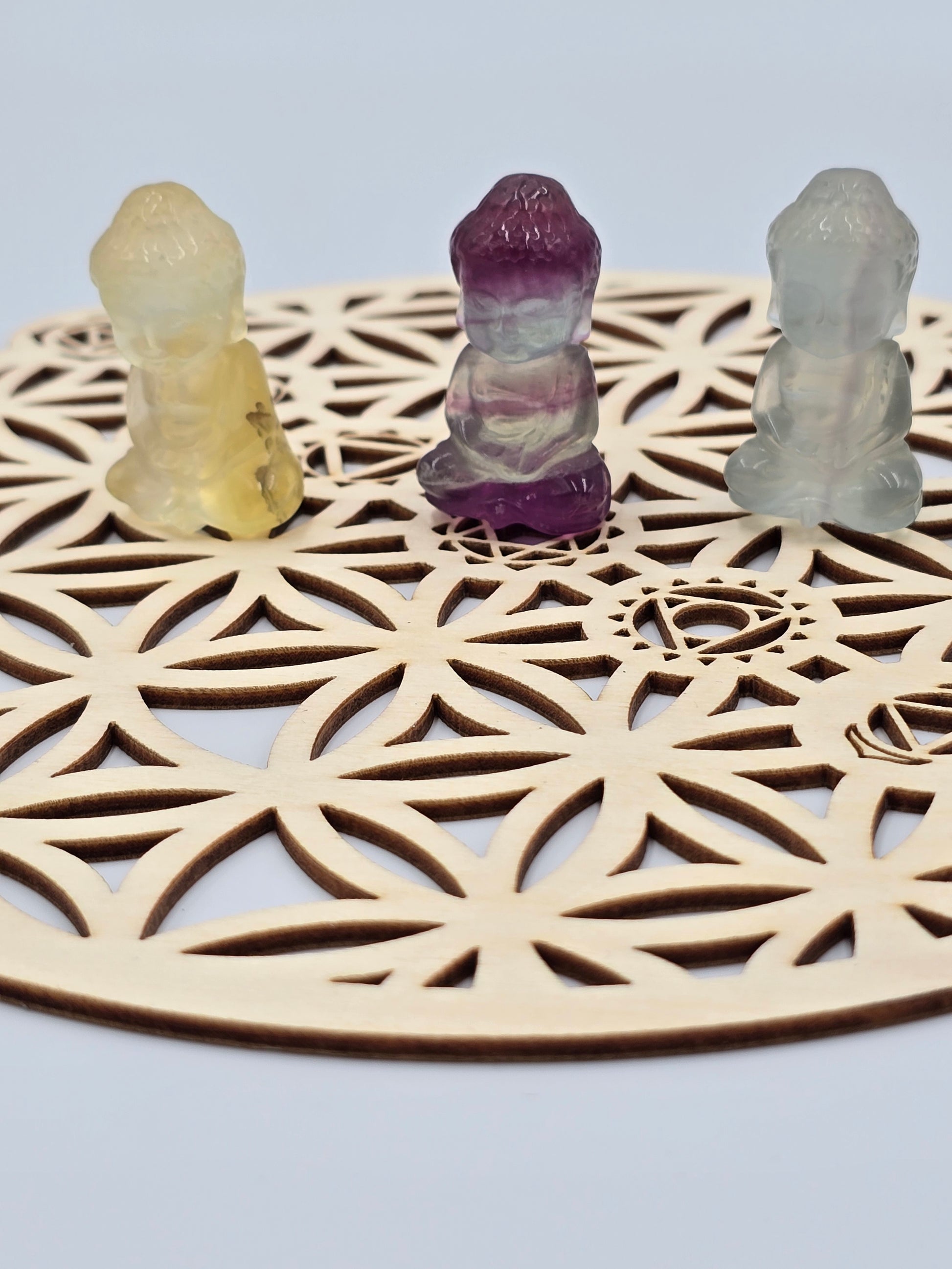 Bouddha Indien en Fluorite Multicolore - Qualité Extra 40 mm