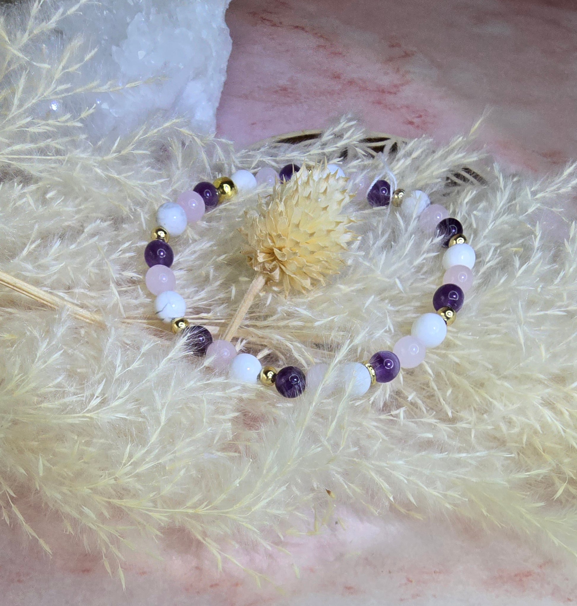 Brume de paix : Améthyste, howlite et quartz rose