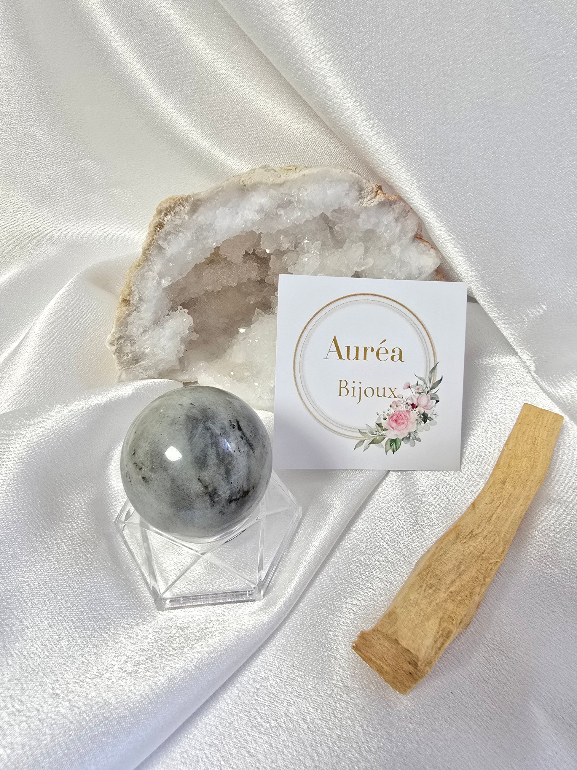 Sphère de labradorite