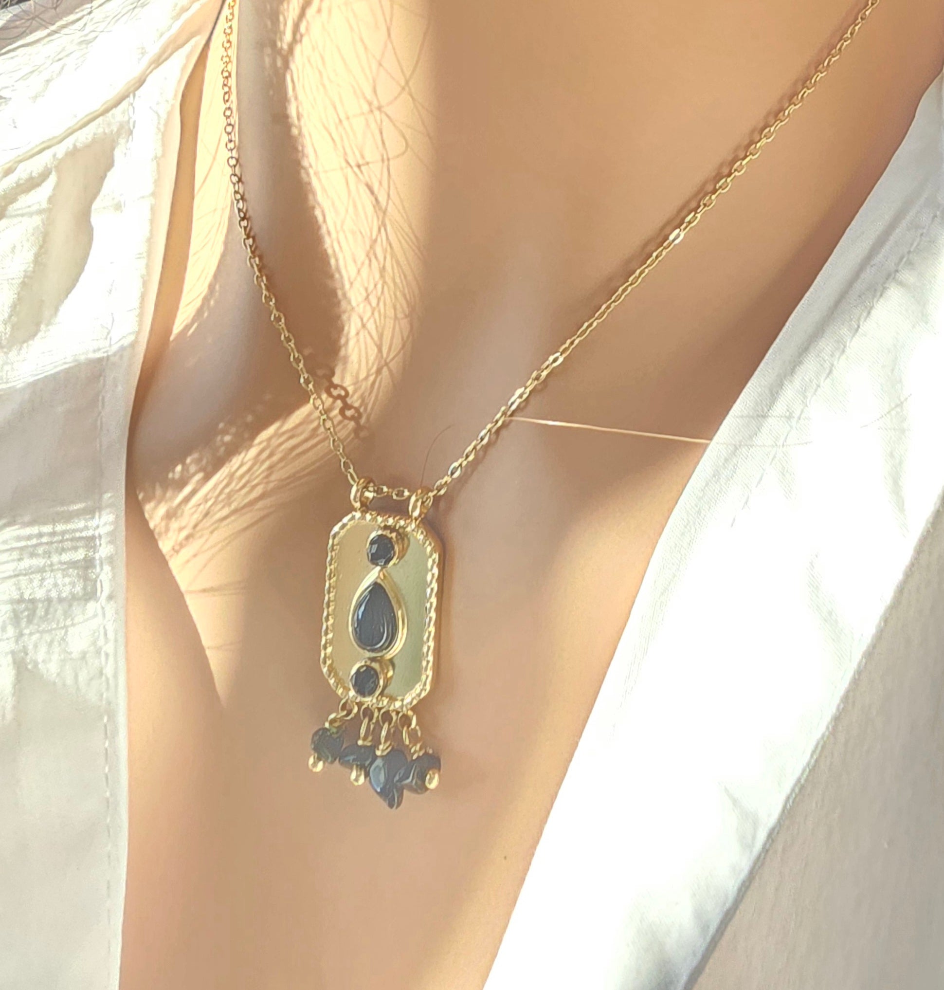 Collier DAVE Ethnique Agate Noire Strass Acier Argenté Or et Ame Bijoux