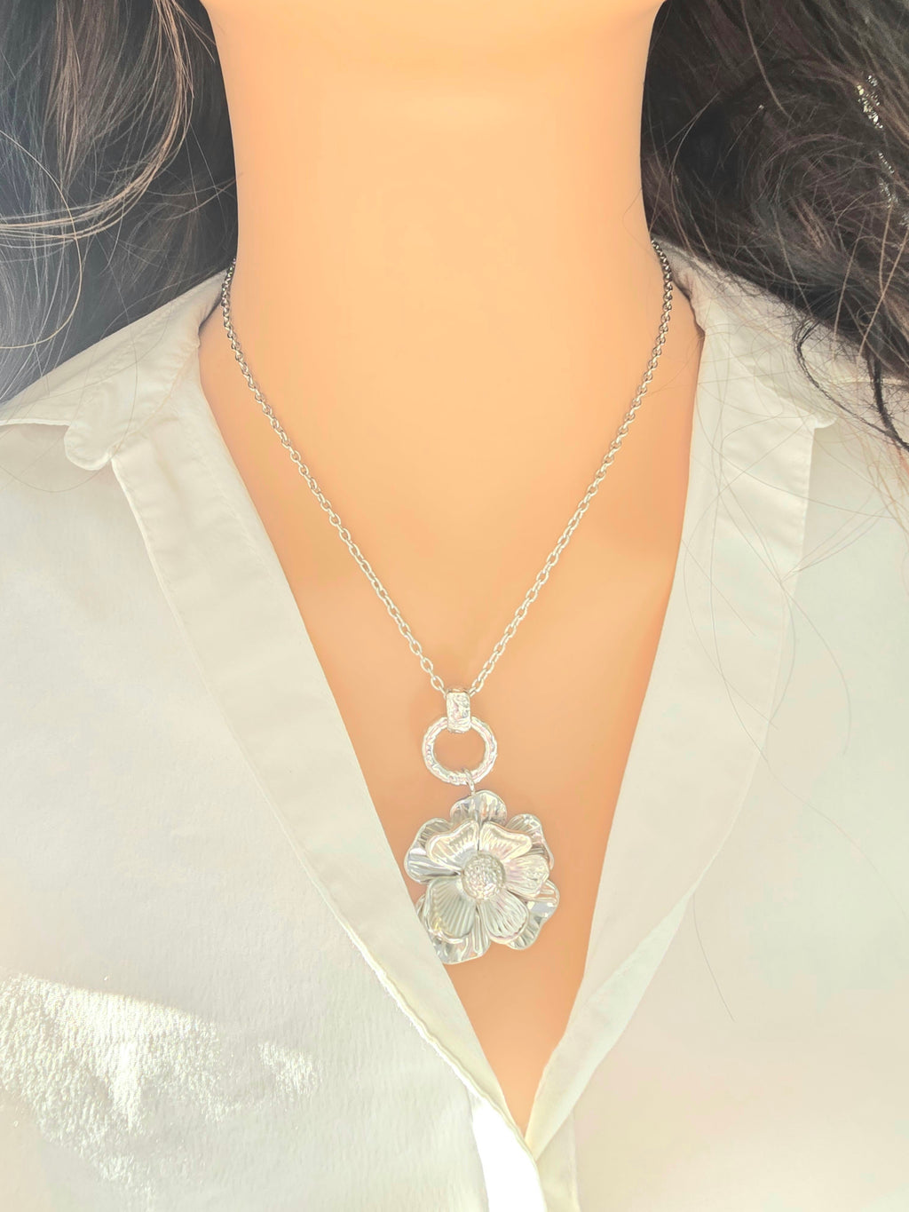 Collier KALE Pendentif Fleur Texturé Acier Inoxydable | Or et Ame Bijoux