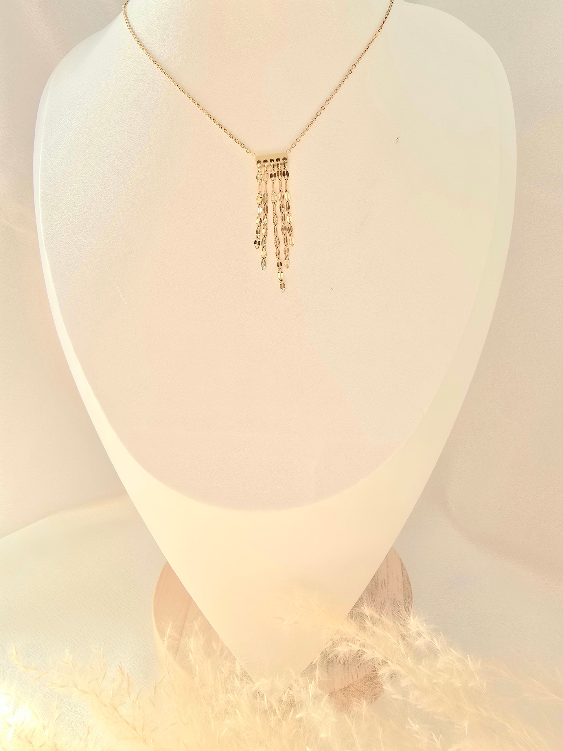 Collier Louane  - Pendentif 5 Chaînettes Acier Inoxydable | Élégant Or et Ame Bijoux