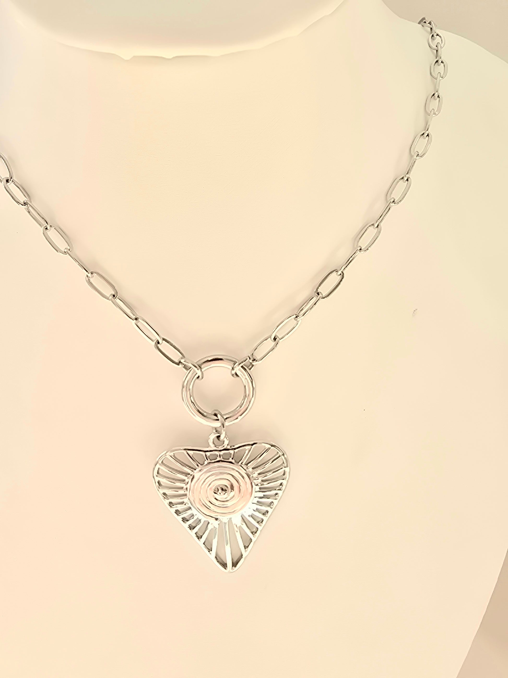 Collier Curly  - Pendentif Cœur Solaire Acier Inoxydable | Bijou Romantique Or et Ame BIjoux