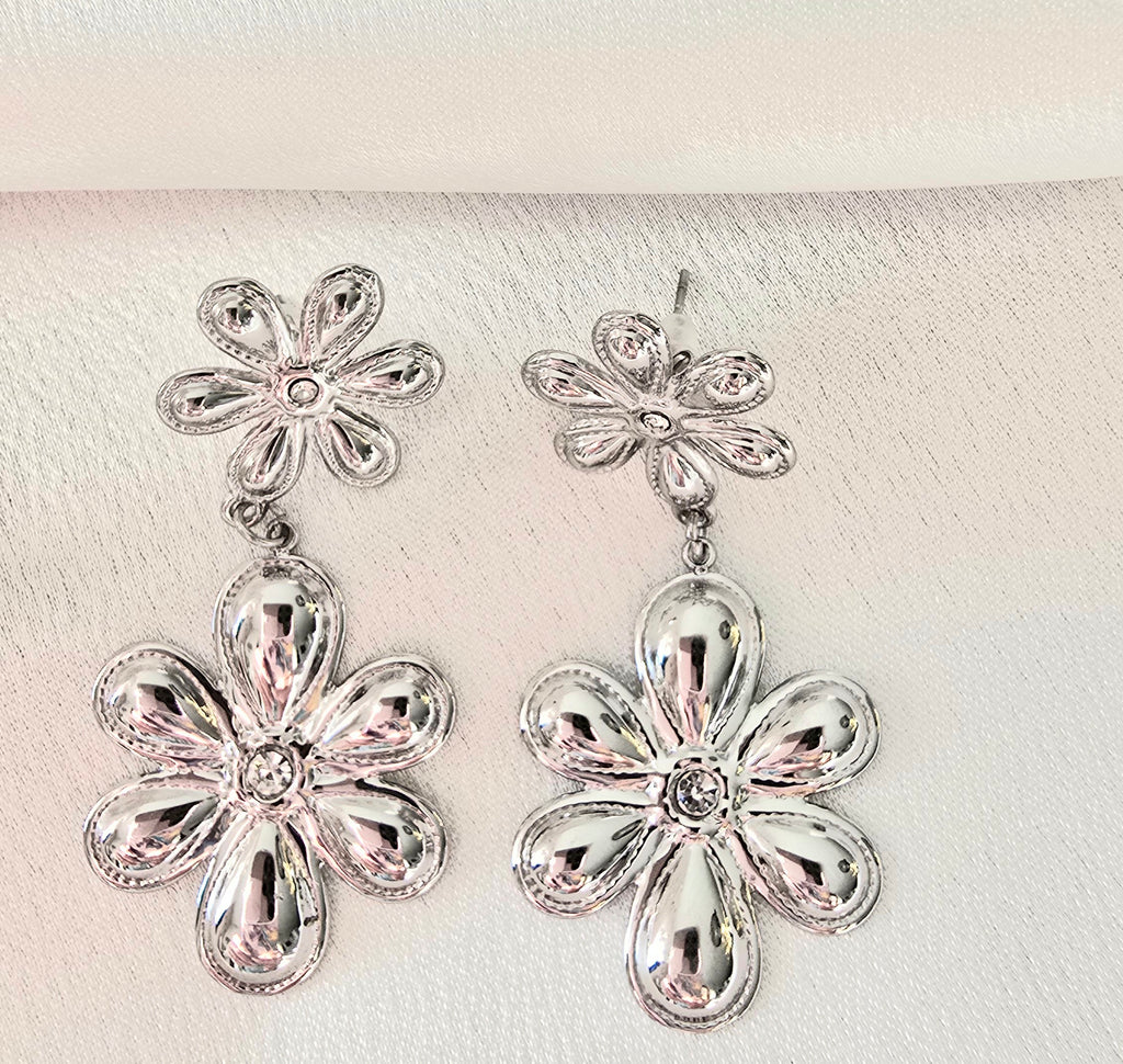 Boucles d'oreilles VIDA  - Fleurs Pendantes Strass Acier Inoxydable | Élégant Or et Ame Bijoux