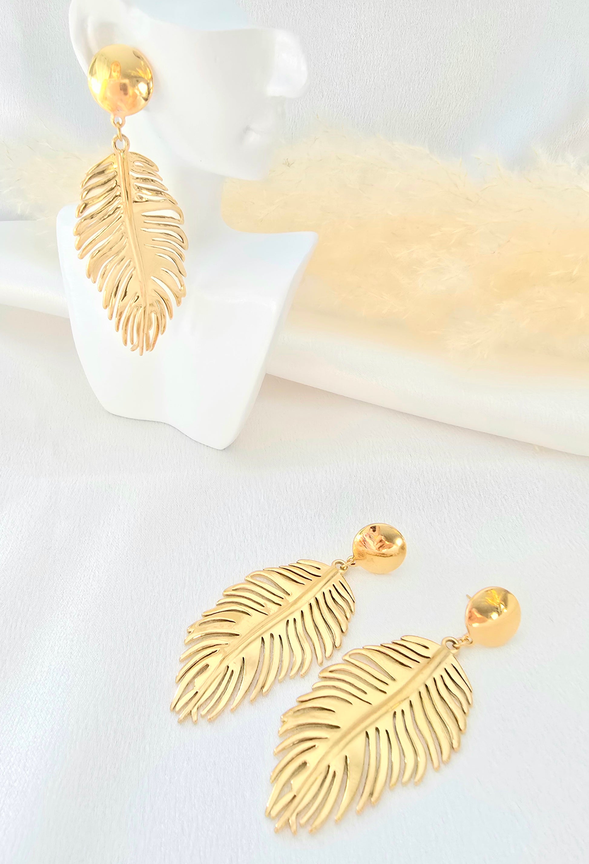 Boucles d'oreilles Melisa - Feuilles Pendantes Oversize Dorée Or et Ame Bijoux