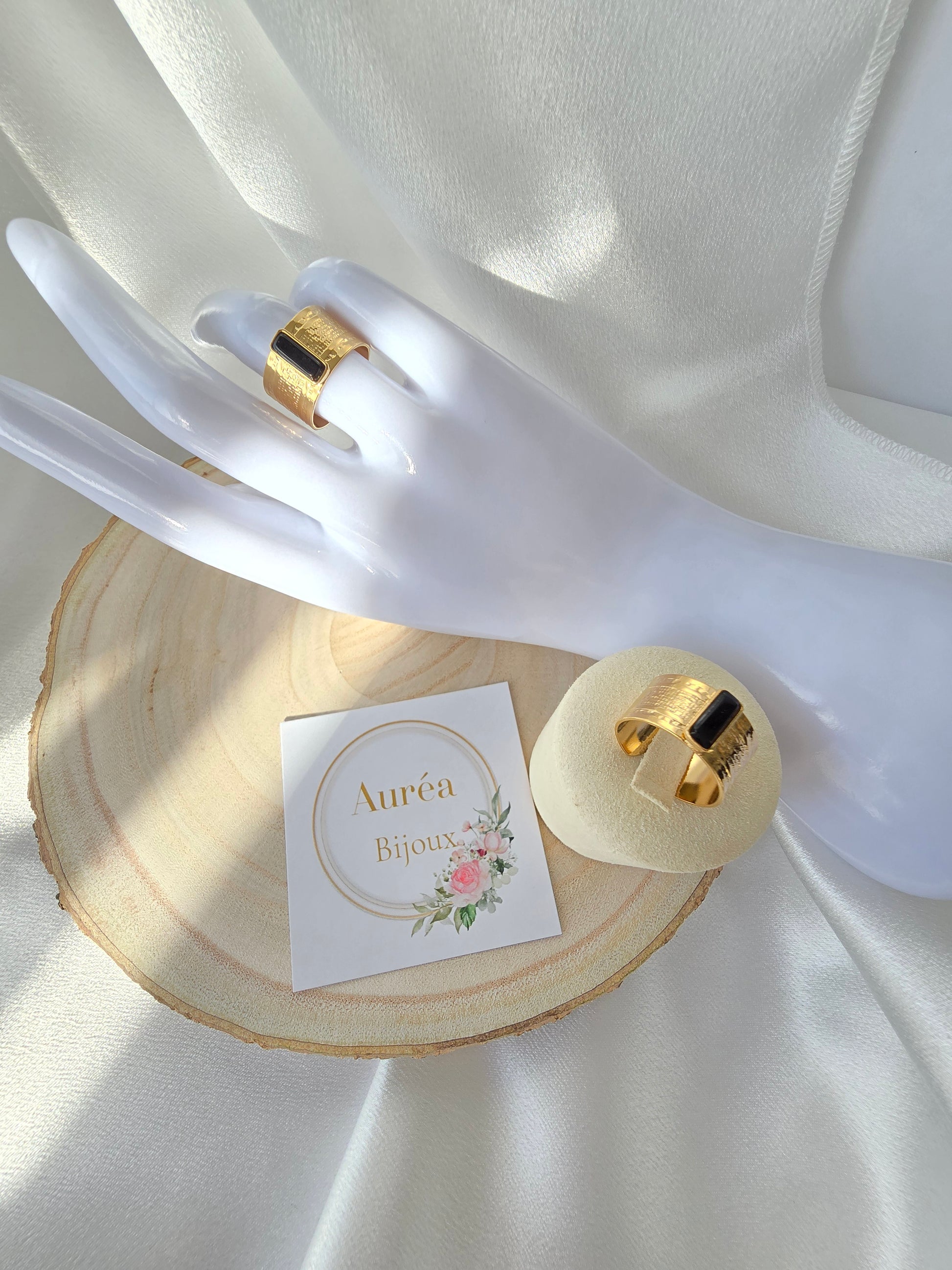 Bague ADY Martelée Pierre ONYX Rectangulaire - Acier Inoxydable doré / Or et Ame Bijoux