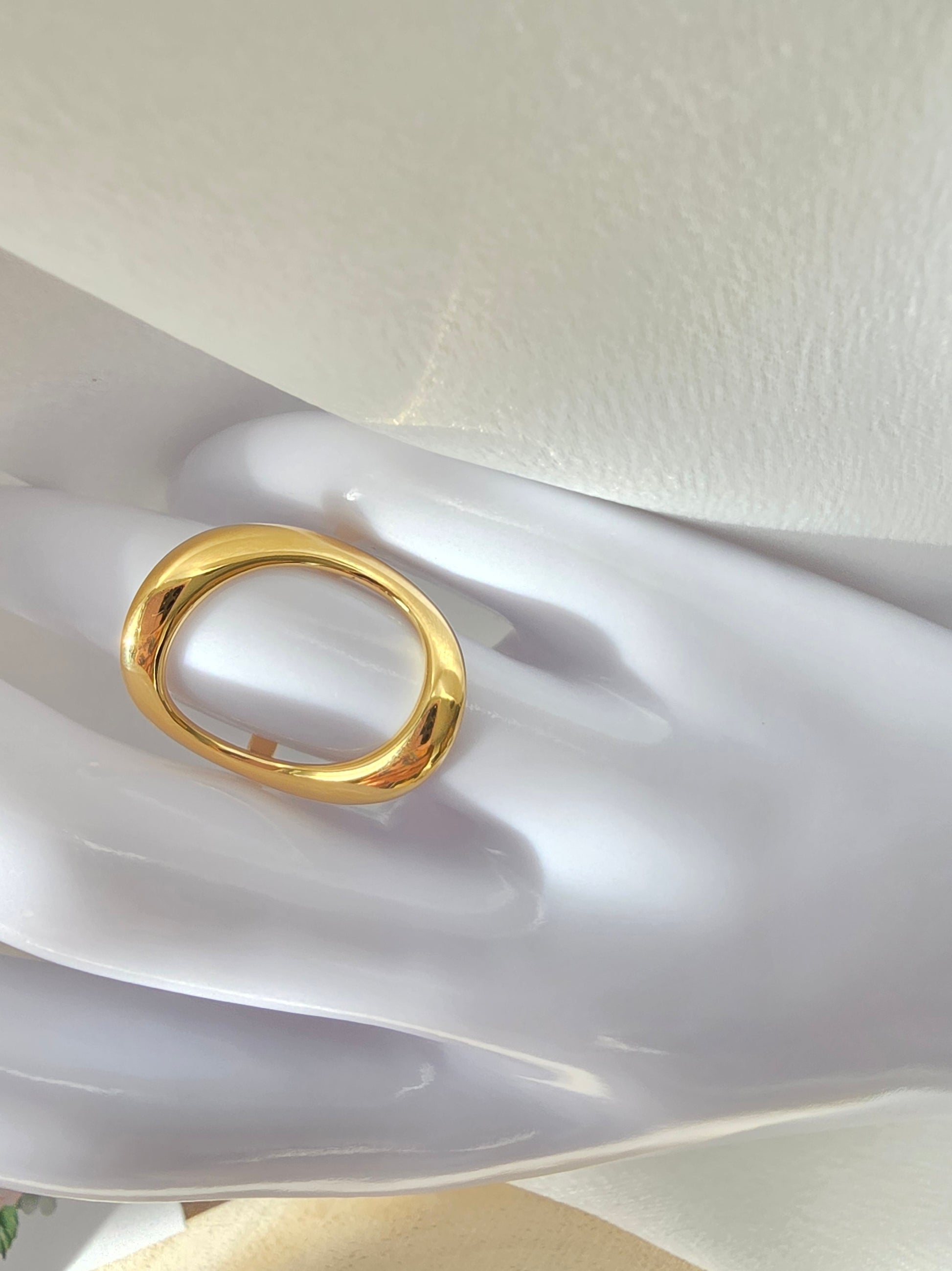 Bague AZIA Large Minimaliste - Anneau Acier Inoxydable doré ou argenté | Or et Ame Bijoux