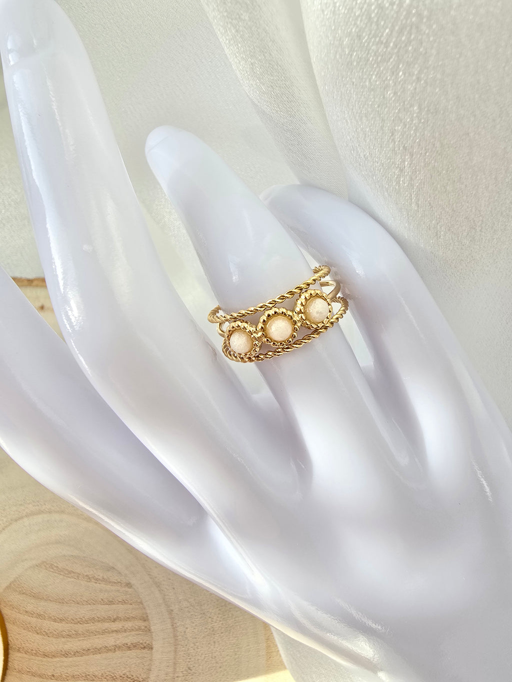 Bague LISE- Triple Rang Howlite - Pierre Naturelle | Or et Ame Bijoux