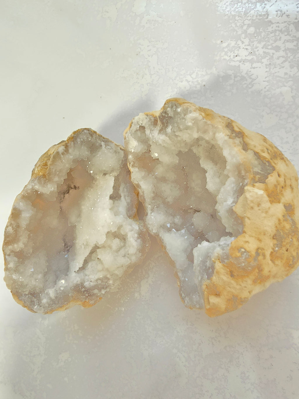 Demi-Géode de Cristal de Roche - 500g - Moitié Séparée - Qualité Extra