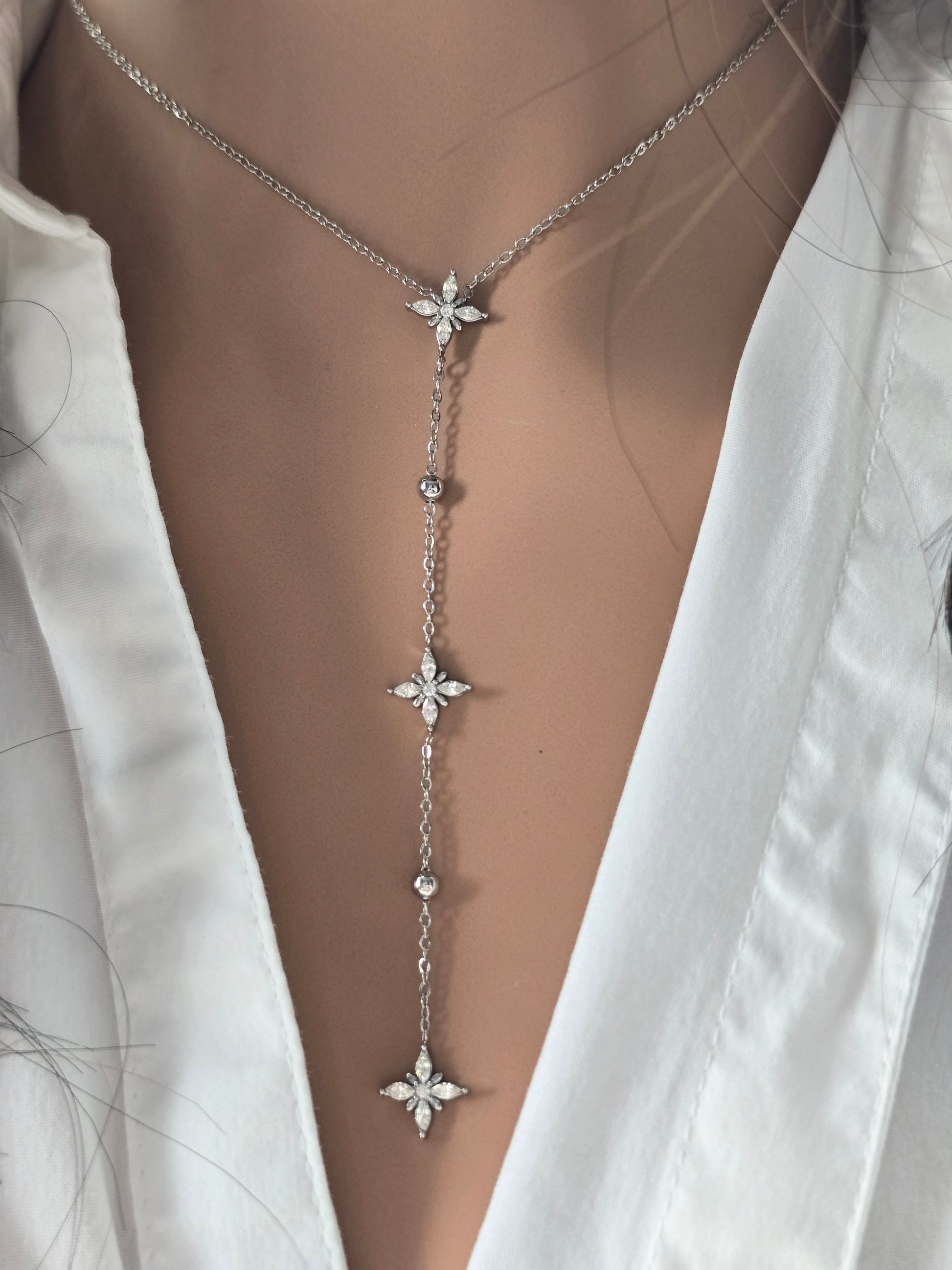 Collier Fiby - Chaîne Y Étoiles Scintillantes Doré - Acier Inoxydable | Or et Âme