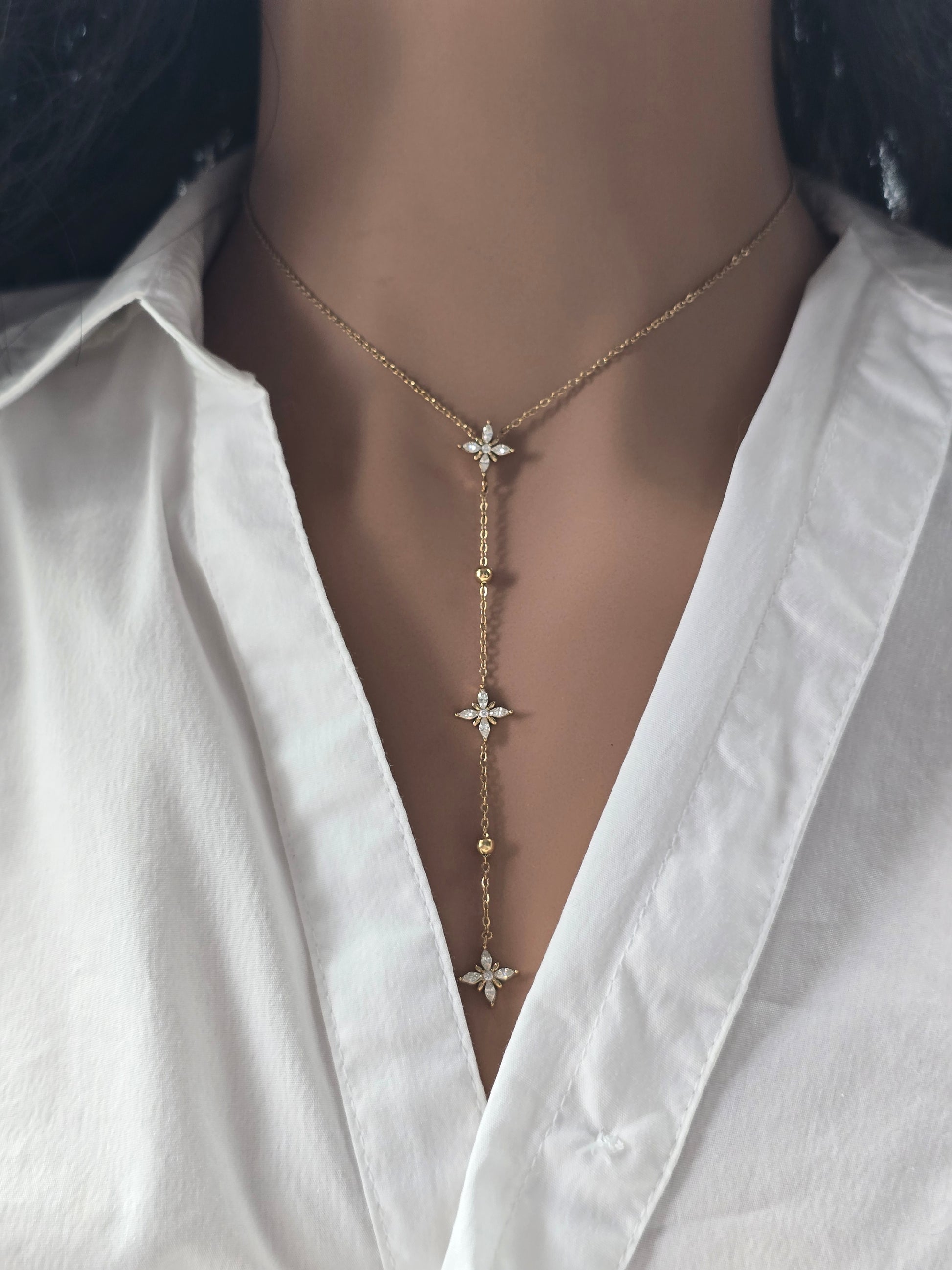 Collier Fiby - Chaîne Y Étoiles Scintillantes Doré - Acier Inoxydable | Or et Âme