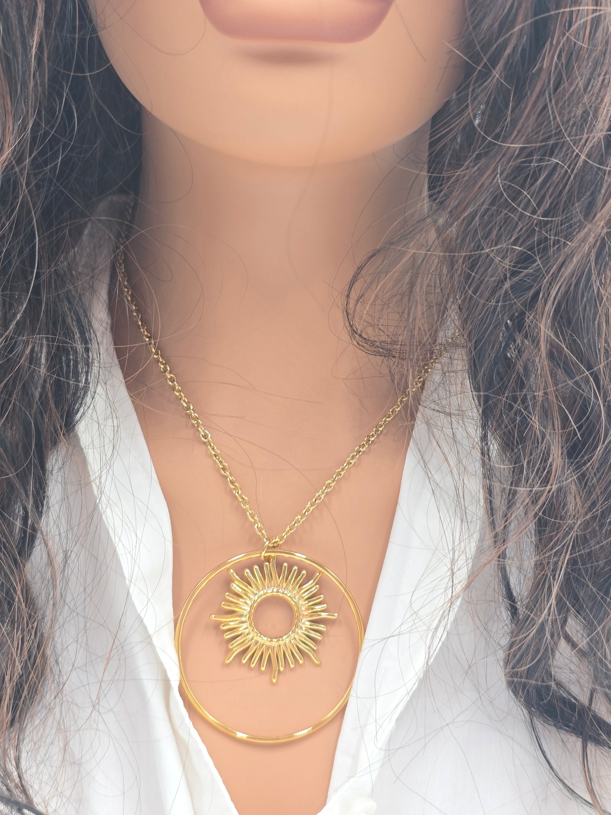 Collier Sautoir Gina - Soleil Doré - Acier Inoxydable | Or et Âme Bijoux