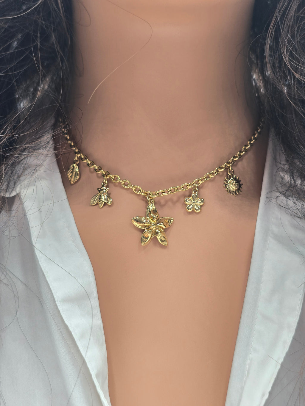 Collier ANYA Chaîne Dorée 5 Pendants Délicats - Or et Âme-Bijoux