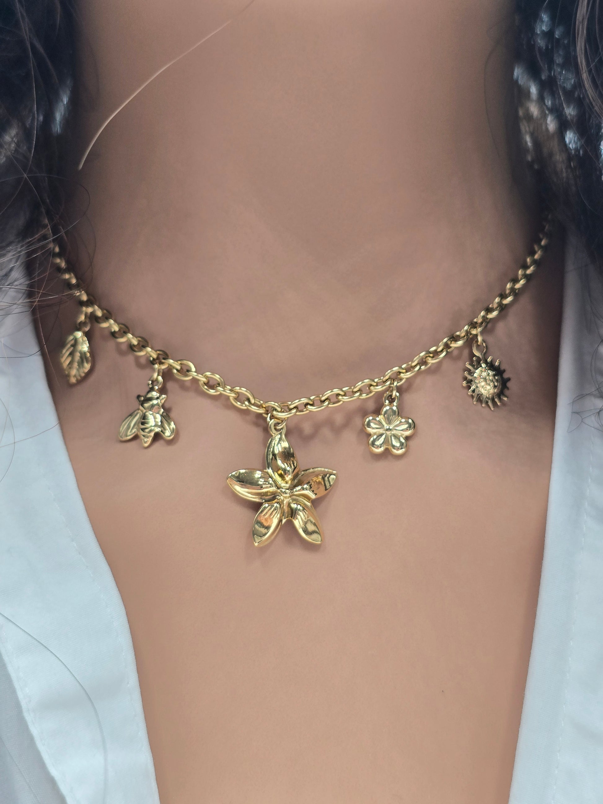 Collier ANYA Chaîne Dorée 5 Pendants Délicats - Or et Âme-Bijoux