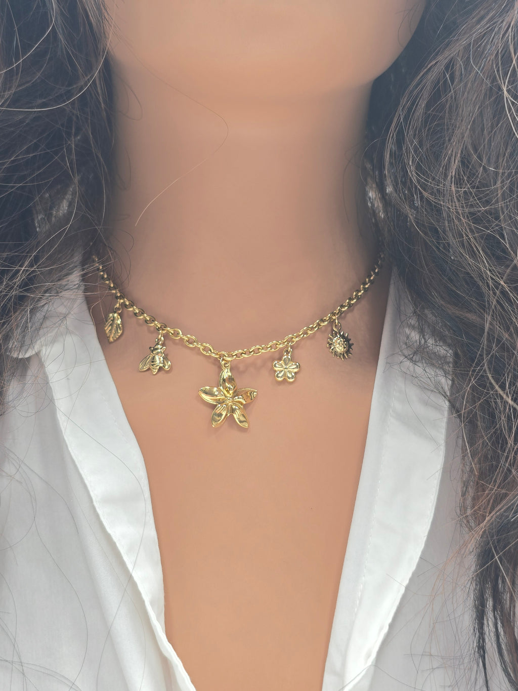 Collier ANYA Chaîne Dorée 5 Pendants Délicats - Or et Âme-Bijoux