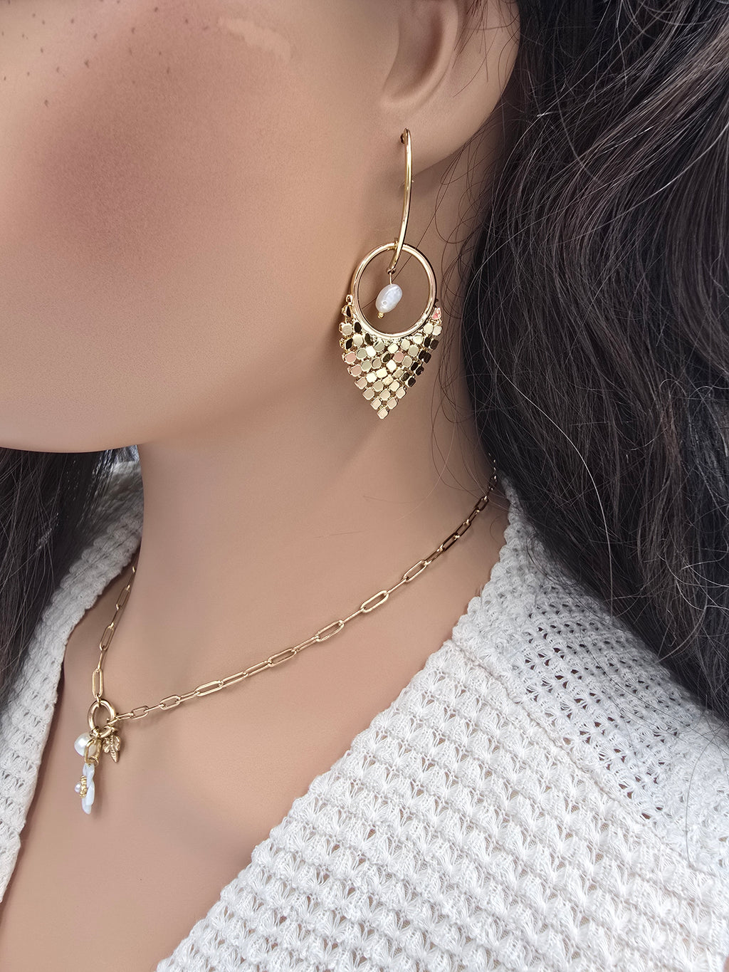 Boucles d'Oreilles LOUVIA Perles d'Eau Douce Authentiques • Acier Doré • 6,5 cm"