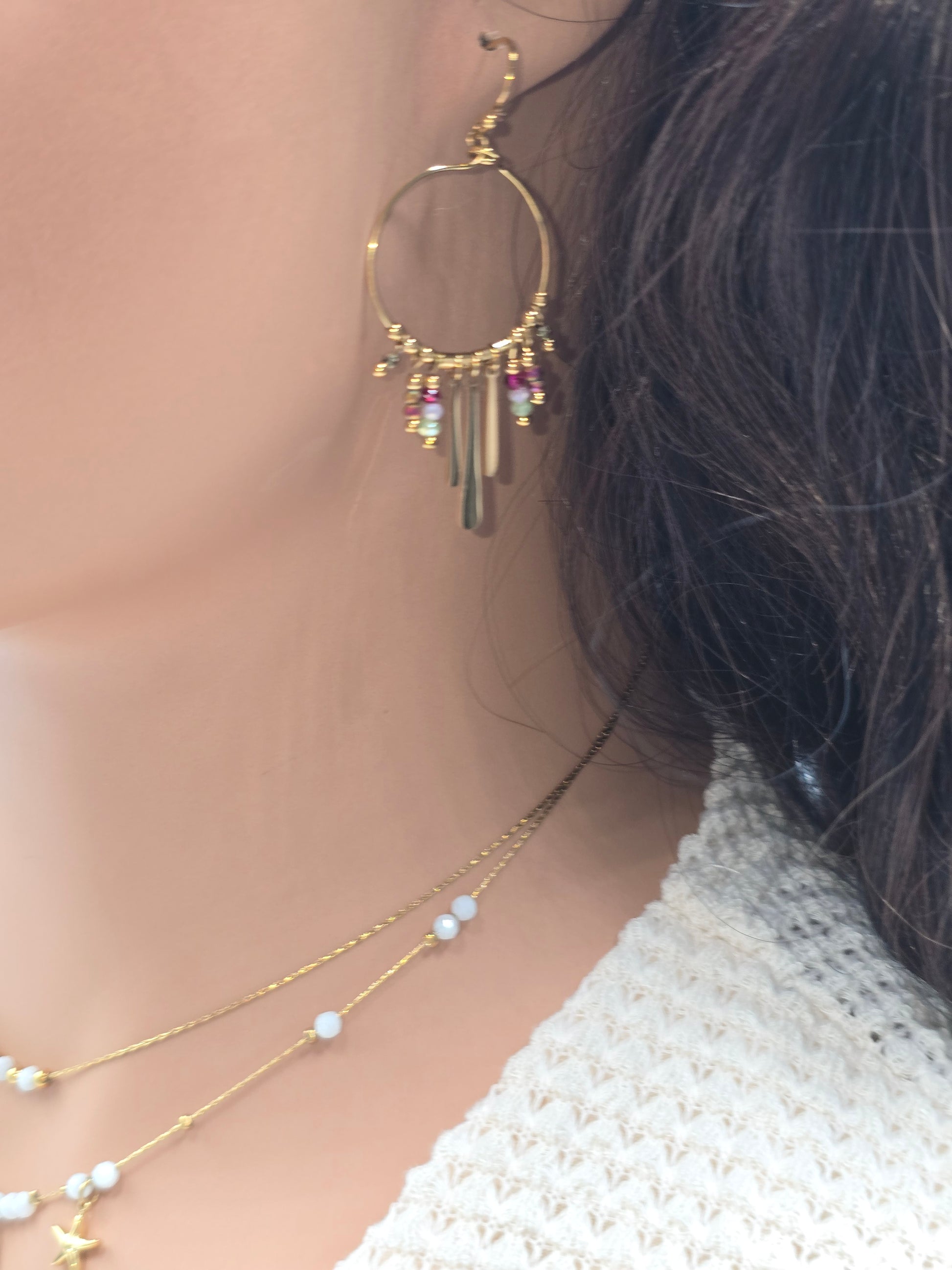 Boucles d'Oreilles Créoles LESLI Cristaux Multicolor Doré | Or et Âme Bijoux