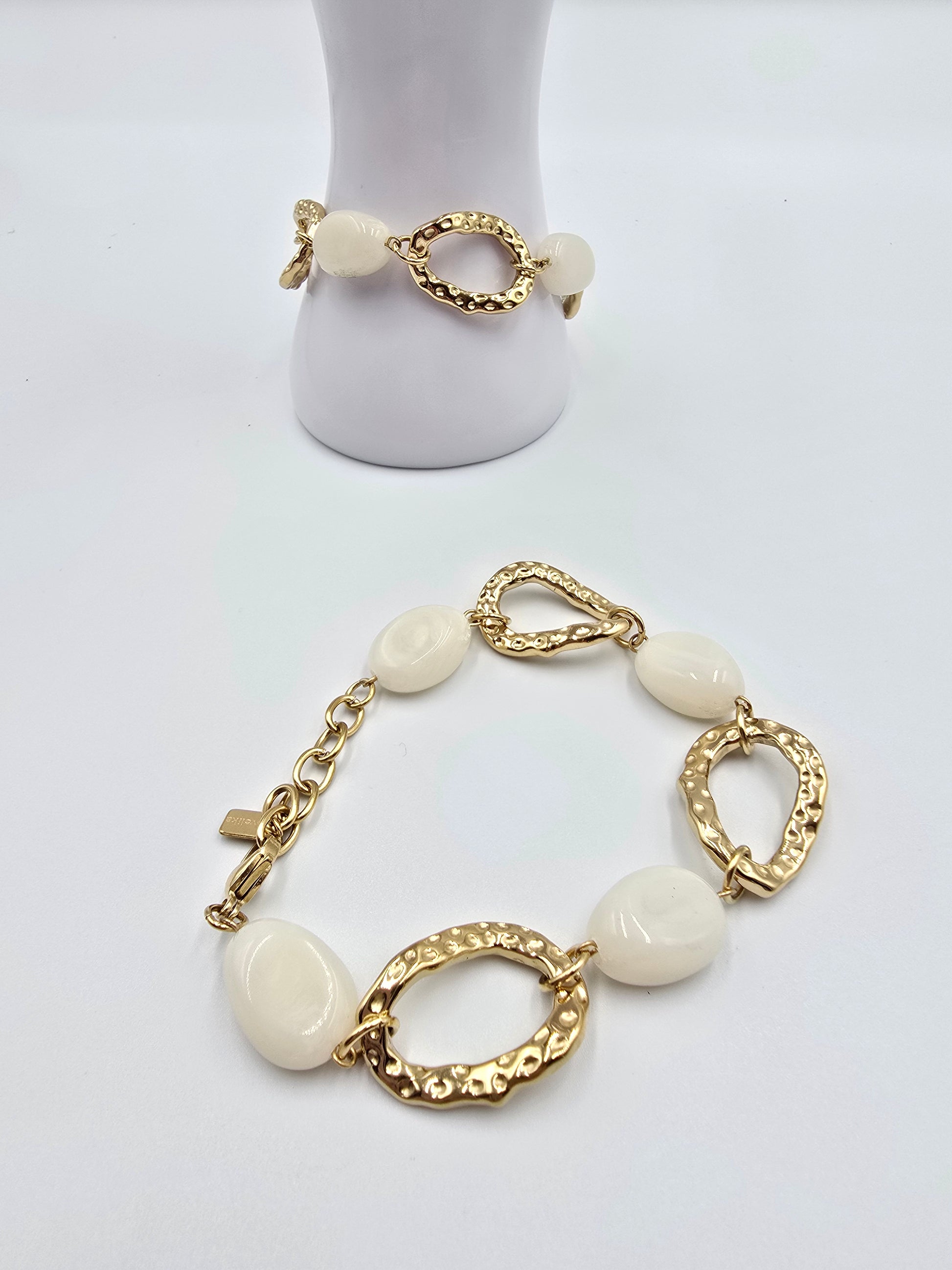 Bracelet MELINDA - Perles Résine & Maillons Dorés - Élégance Colorée