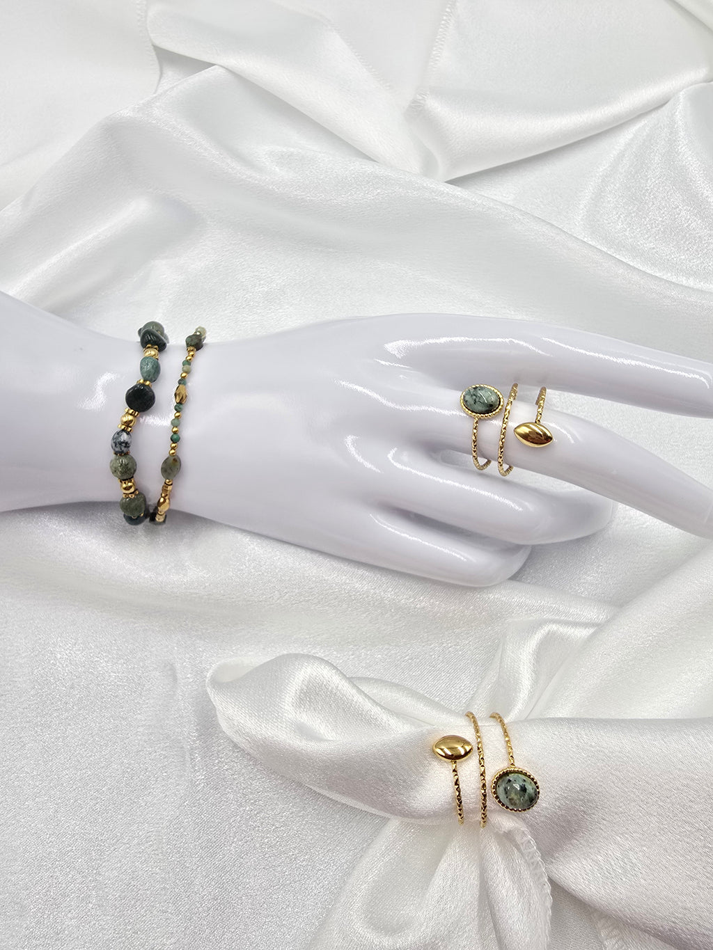 Bague ANISSA - Pierre de Lune, Turquoise Africaine ou Tourmaline Noire - Triple Anneau Doré