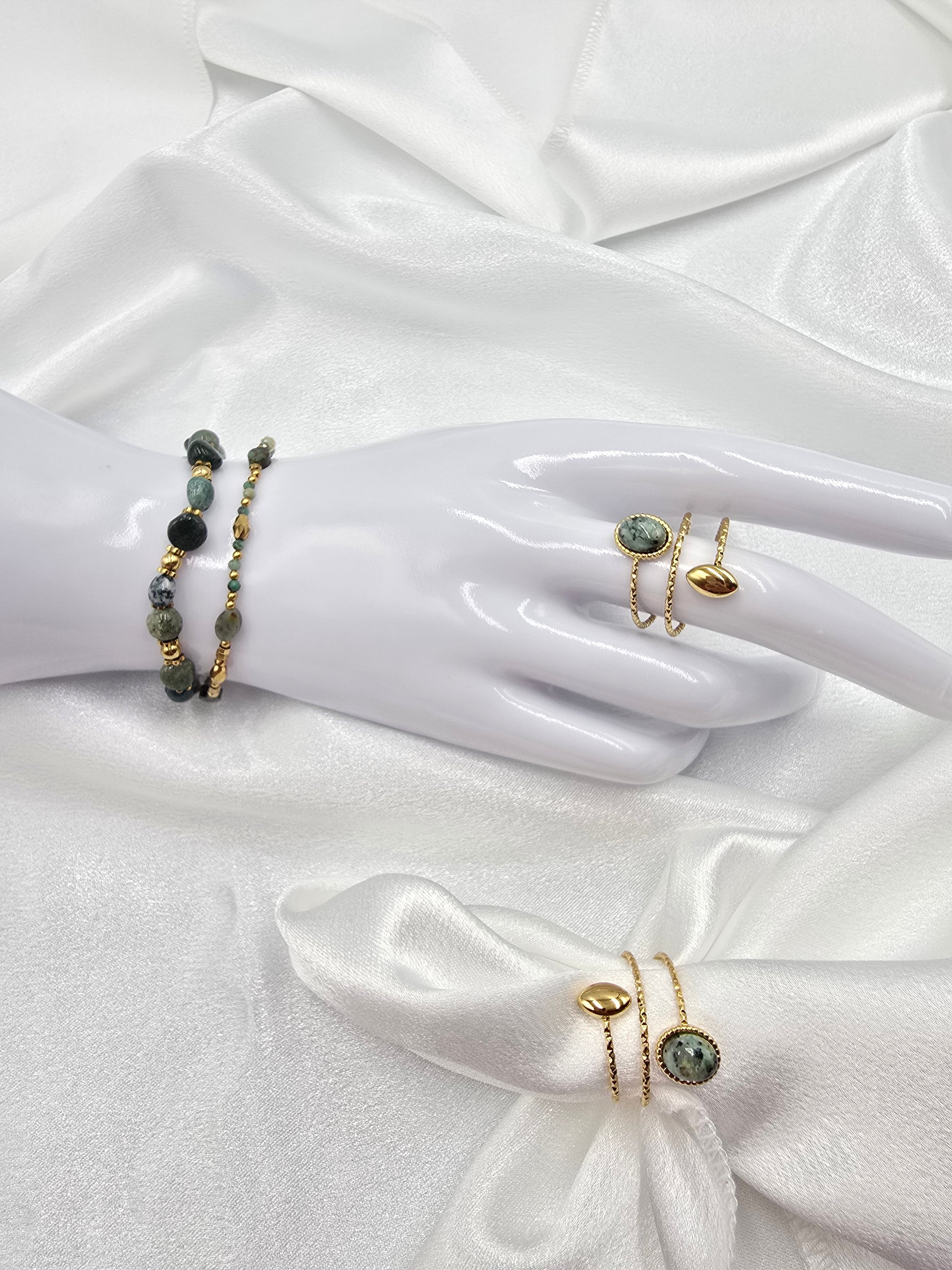 Bague ANISSA - Pierre de Lune, Turquoise Africaine ou Tourmaline Noire - Triple Anneau Doré