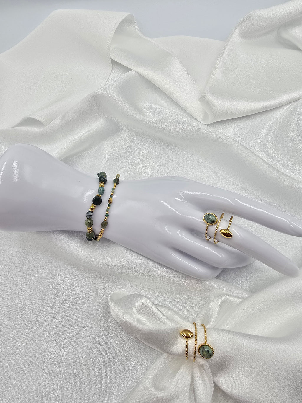 Bague ANISSA - Pierre de Lune, Turquoise Africaine ou Tourmaline Noire - Triple Anneau Doré