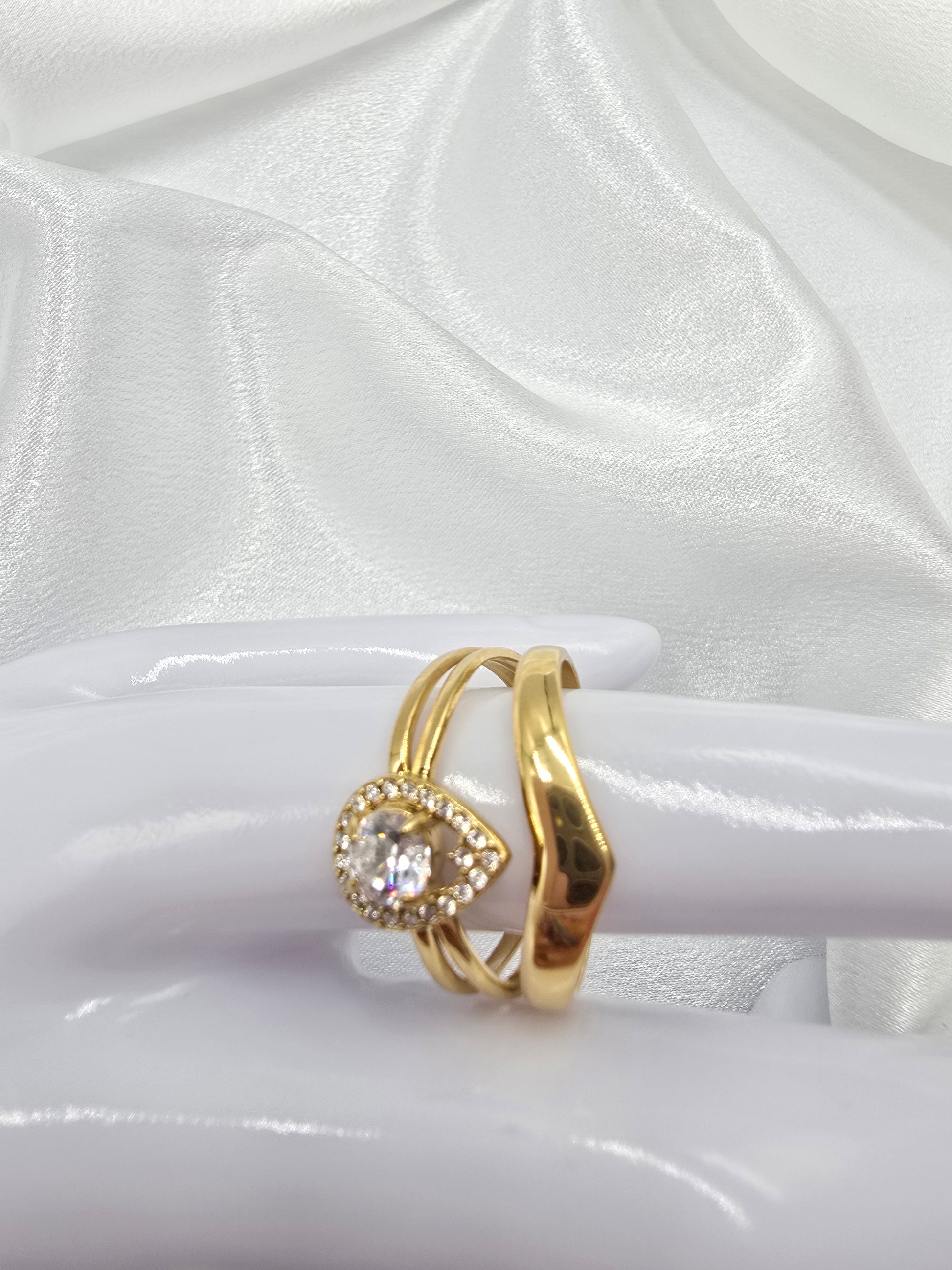 Bague ARMANDE - Oxyde de Zirconium & Strass - Triple Anneau Doré