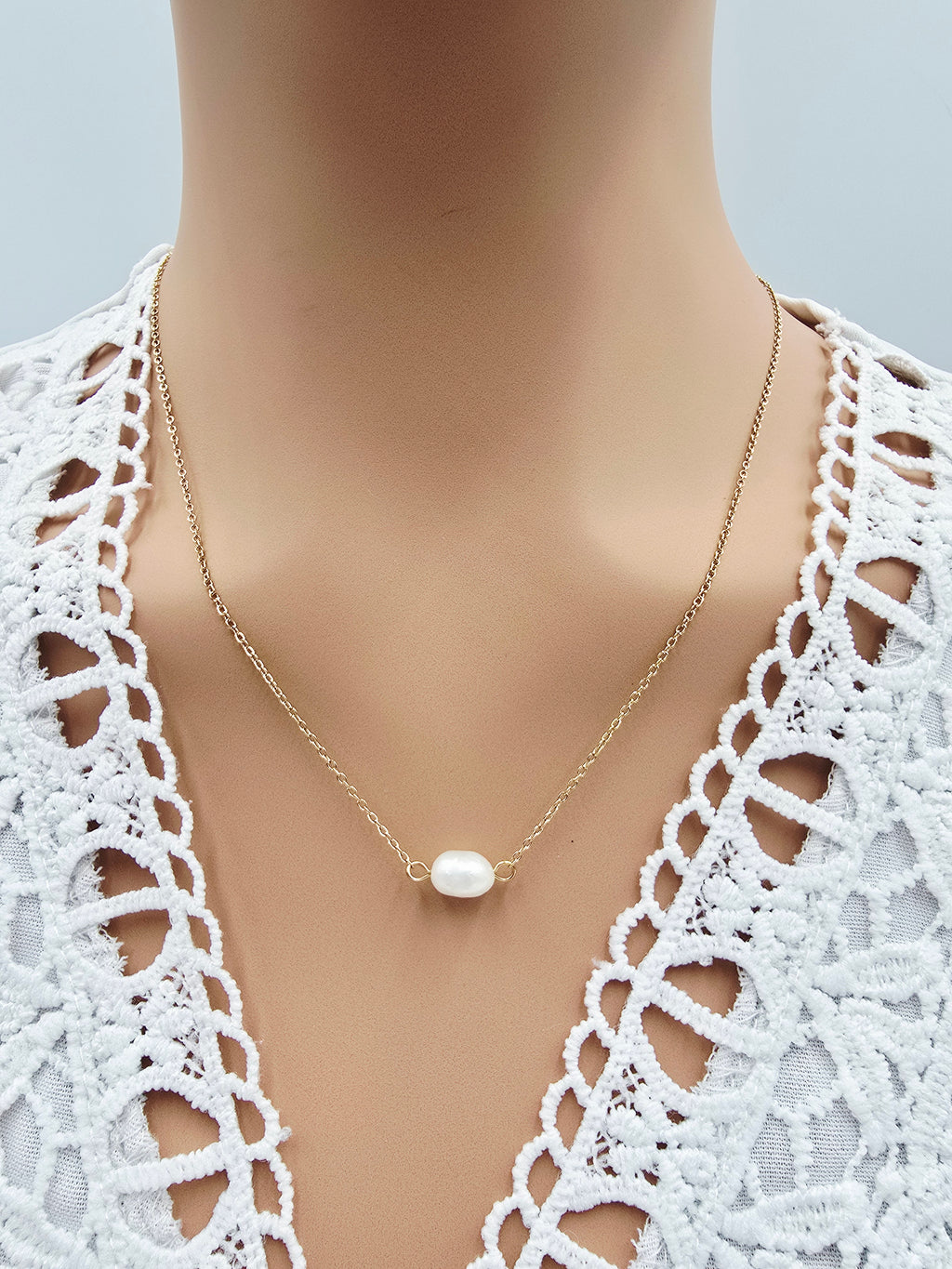 Chaîne de Dos ALINA — Triple Perles en Y | Or et Âme Bijoux