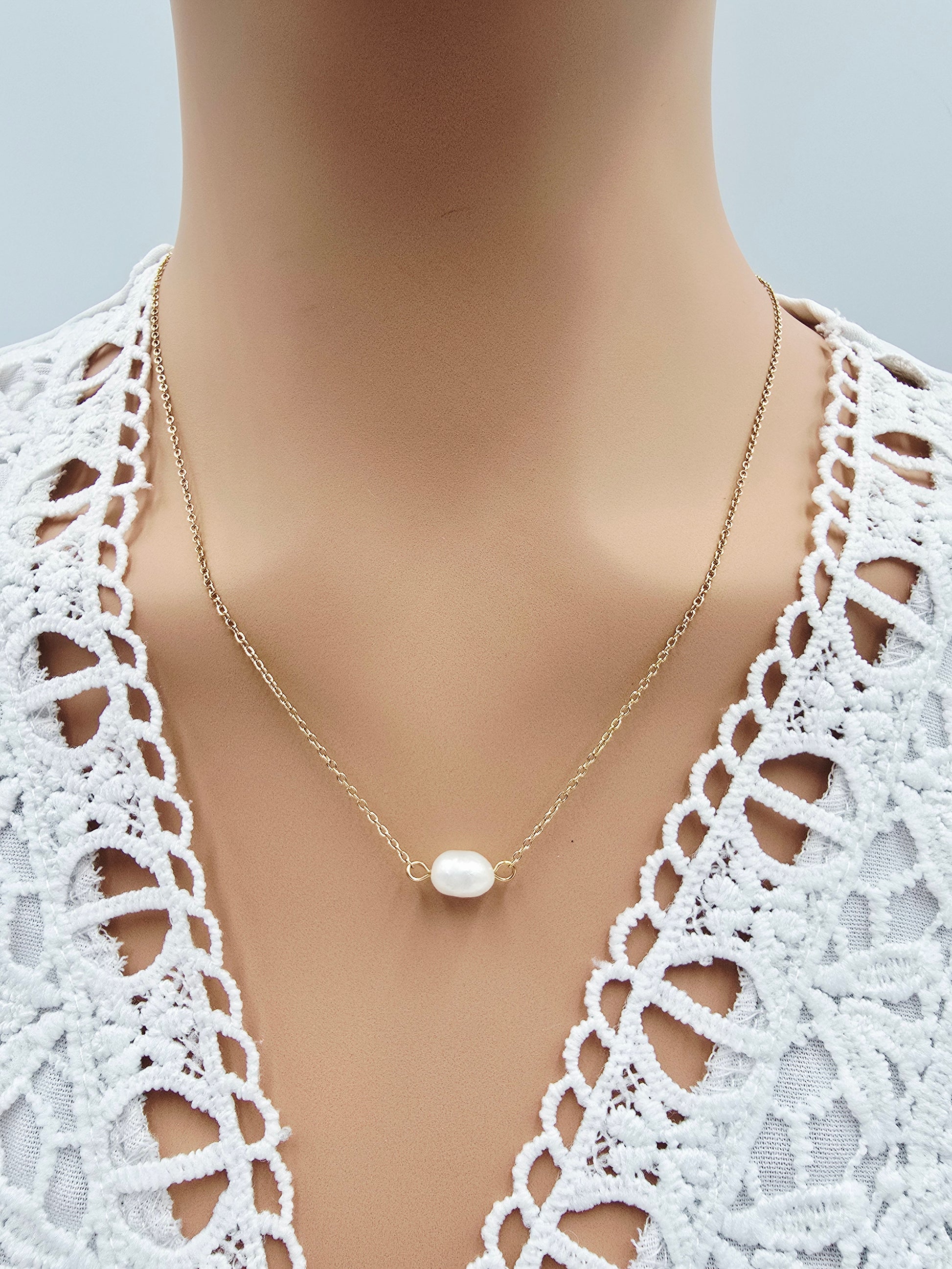 Chaîne de Dos ALINA — Triple Perles en Y | Or et Âme Bijoux