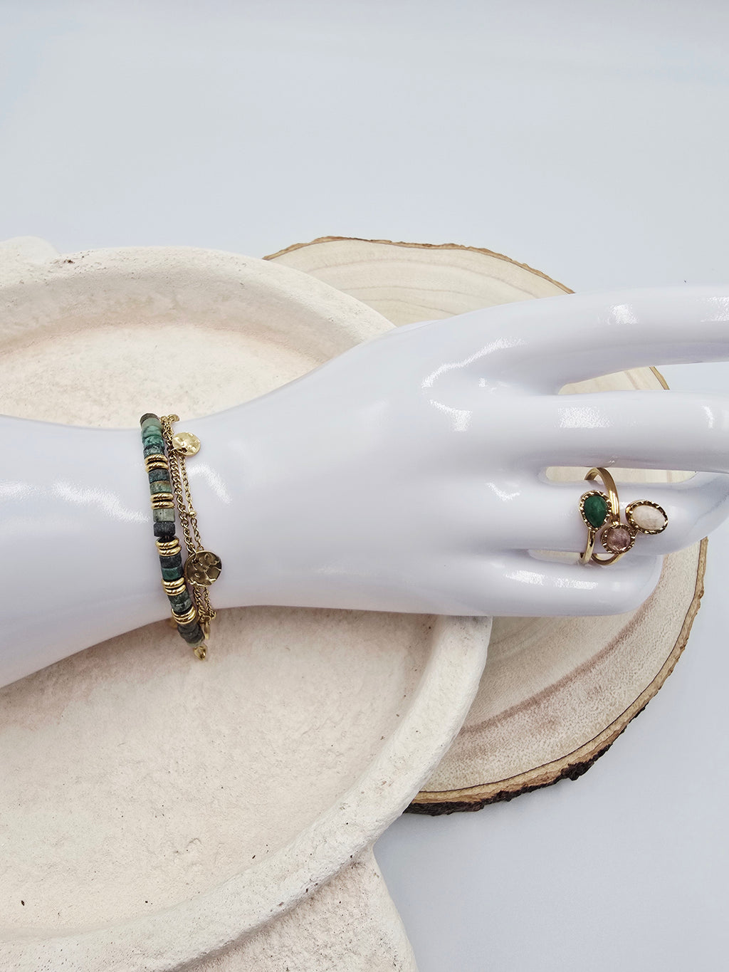Bracelet Lia – Acier Doré & Pierre Naturelle