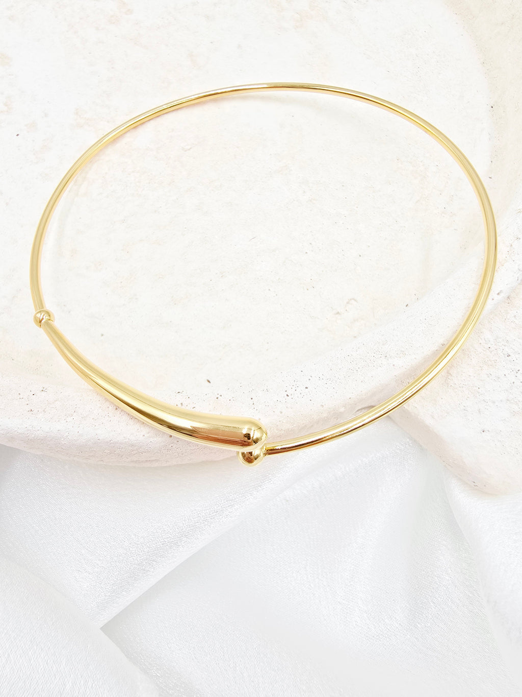 Emael - Bracelet de Bras Ouvert - Inspiration Goutte de Pluie - Ajustable