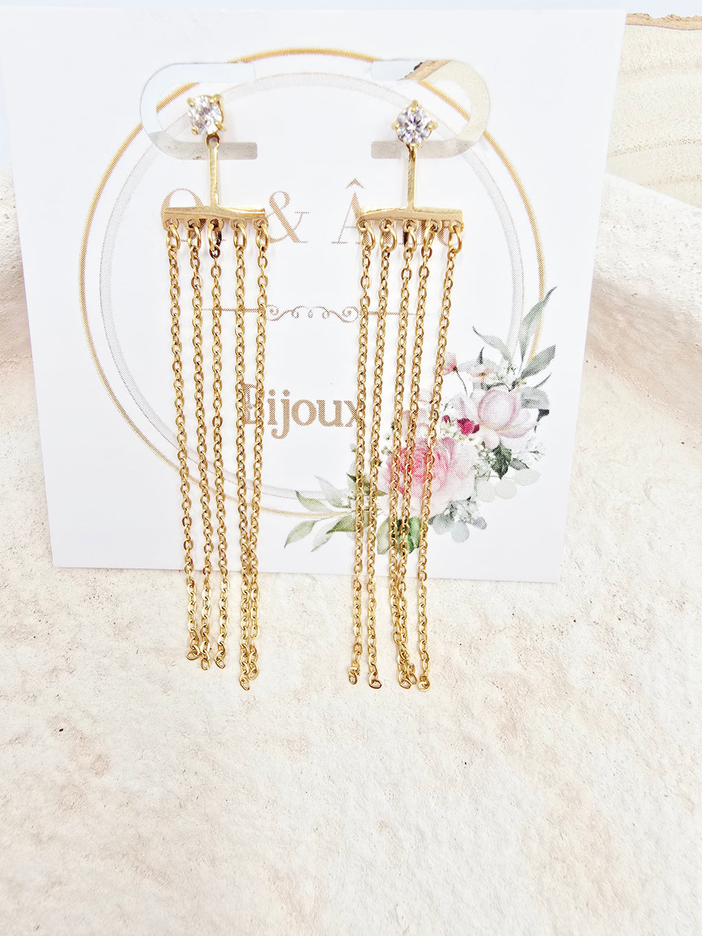 Boucles d'Oreilles DIVINA — Puces Strass & Chaînes Pendantes Dorées
