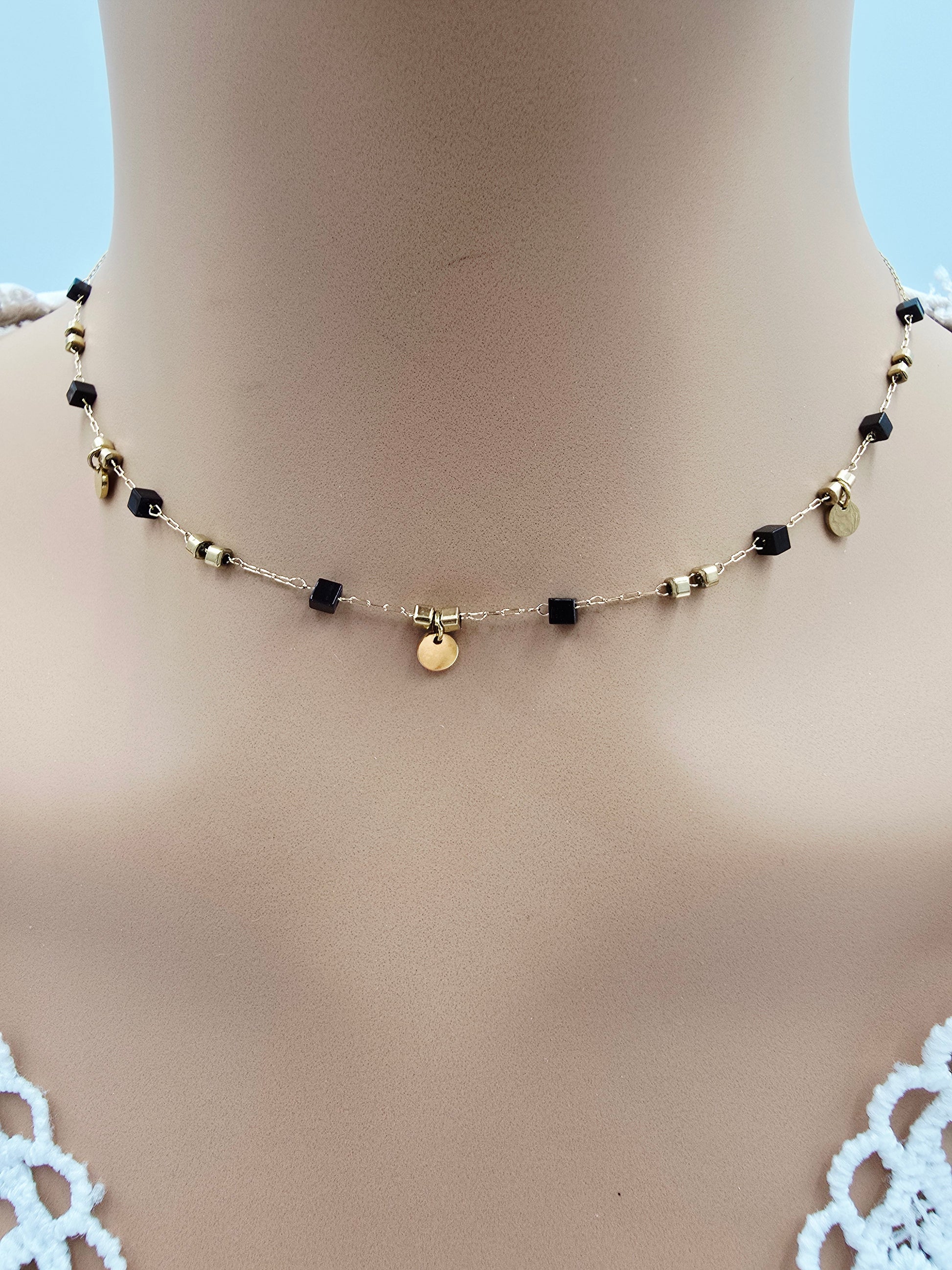 Collier BETTY | Perles Naturelles Tourmaline ou Onyx | Pampilles Dorées | Acier Inoxydable | Or et Âme Bijoux
