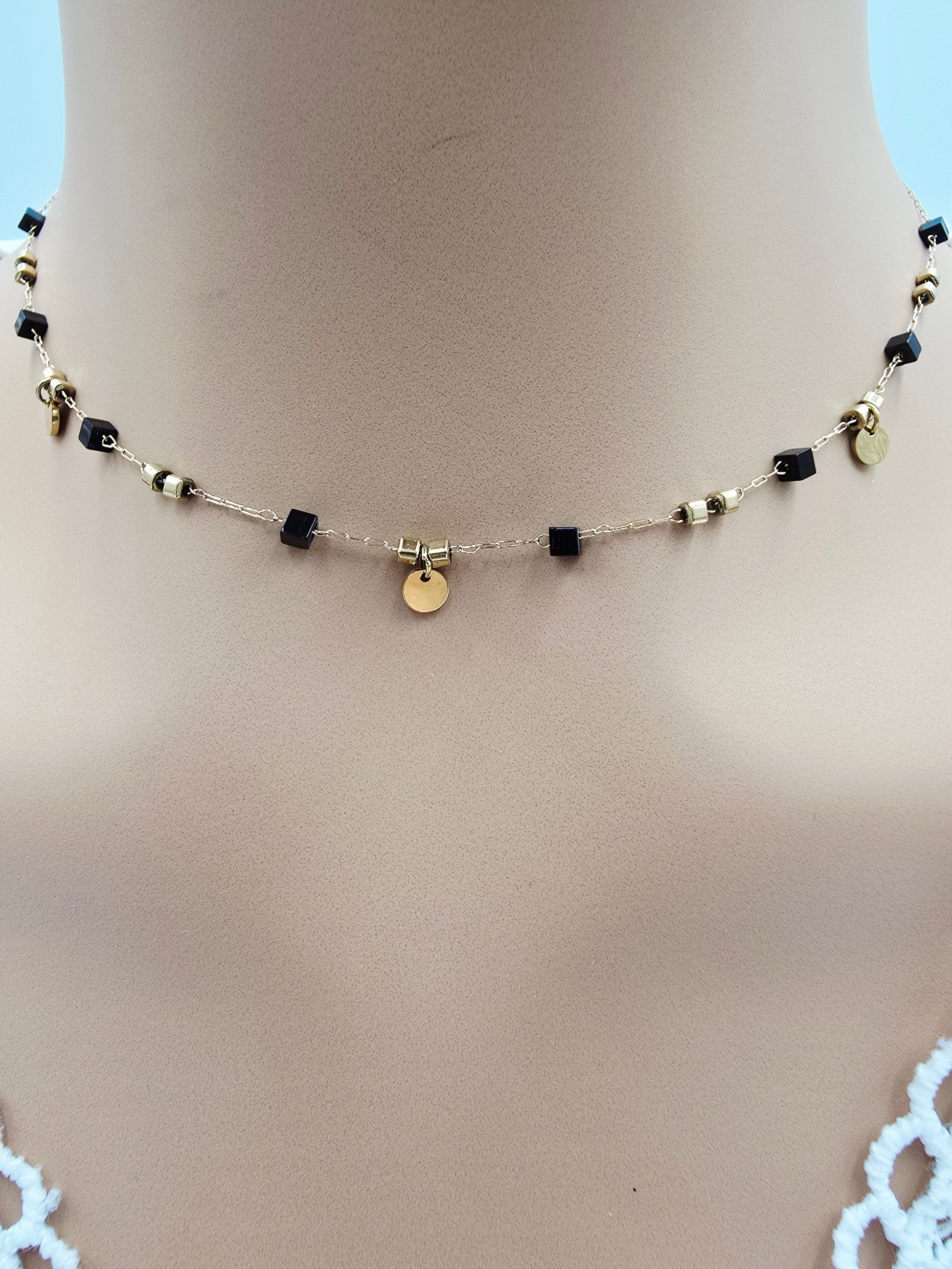 Collier BETTY | Perles Naturelles Tourmaline ou Onyx | Pampilles Dorées | Acier Inoxydable | Or et Âme Bijoux
