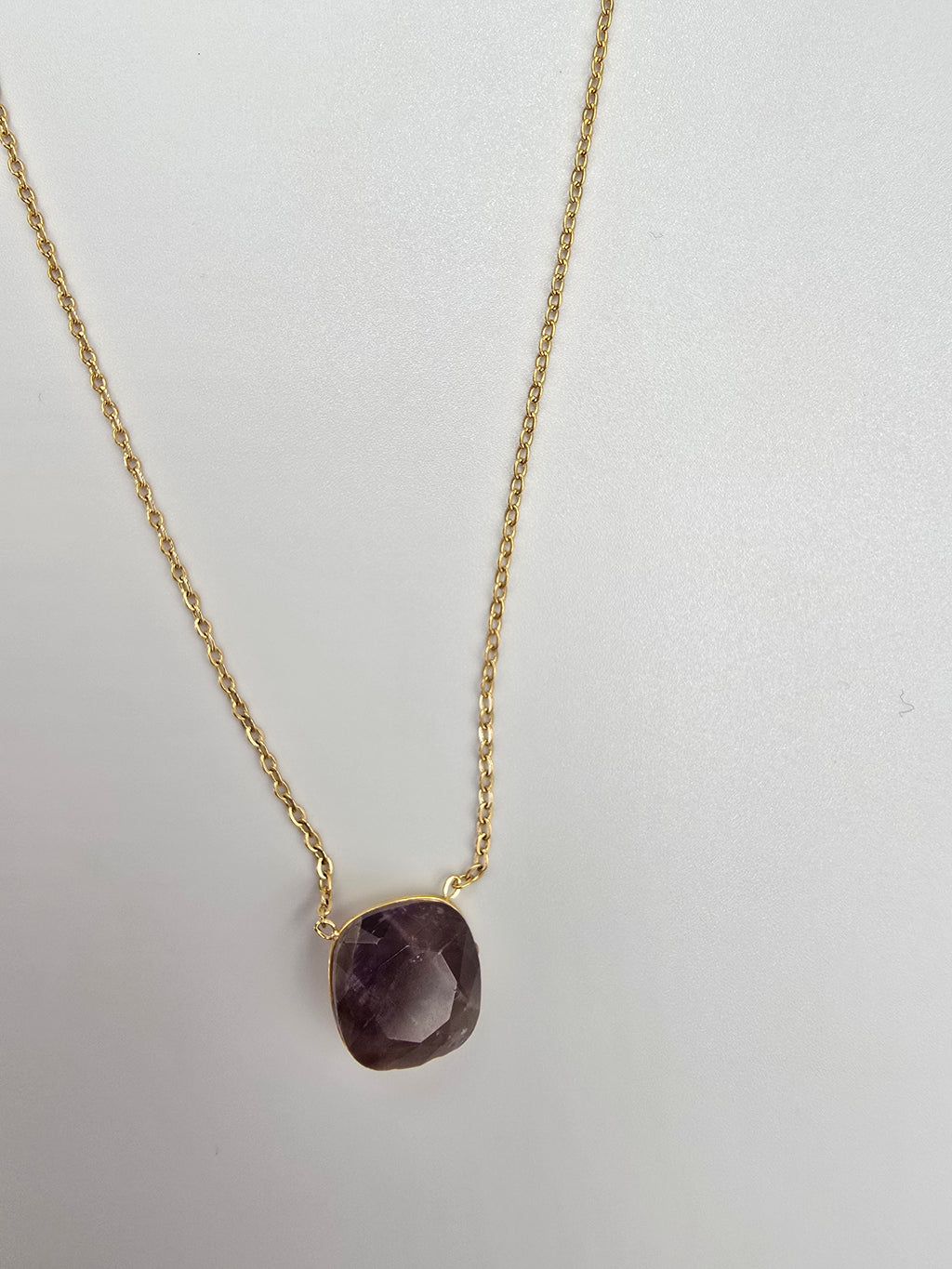 Collier ESMÉE | Pierre Naturelle Rhodonite ou Améthyste | Acier Inoxydable Doré | Or et Âme Bijoux