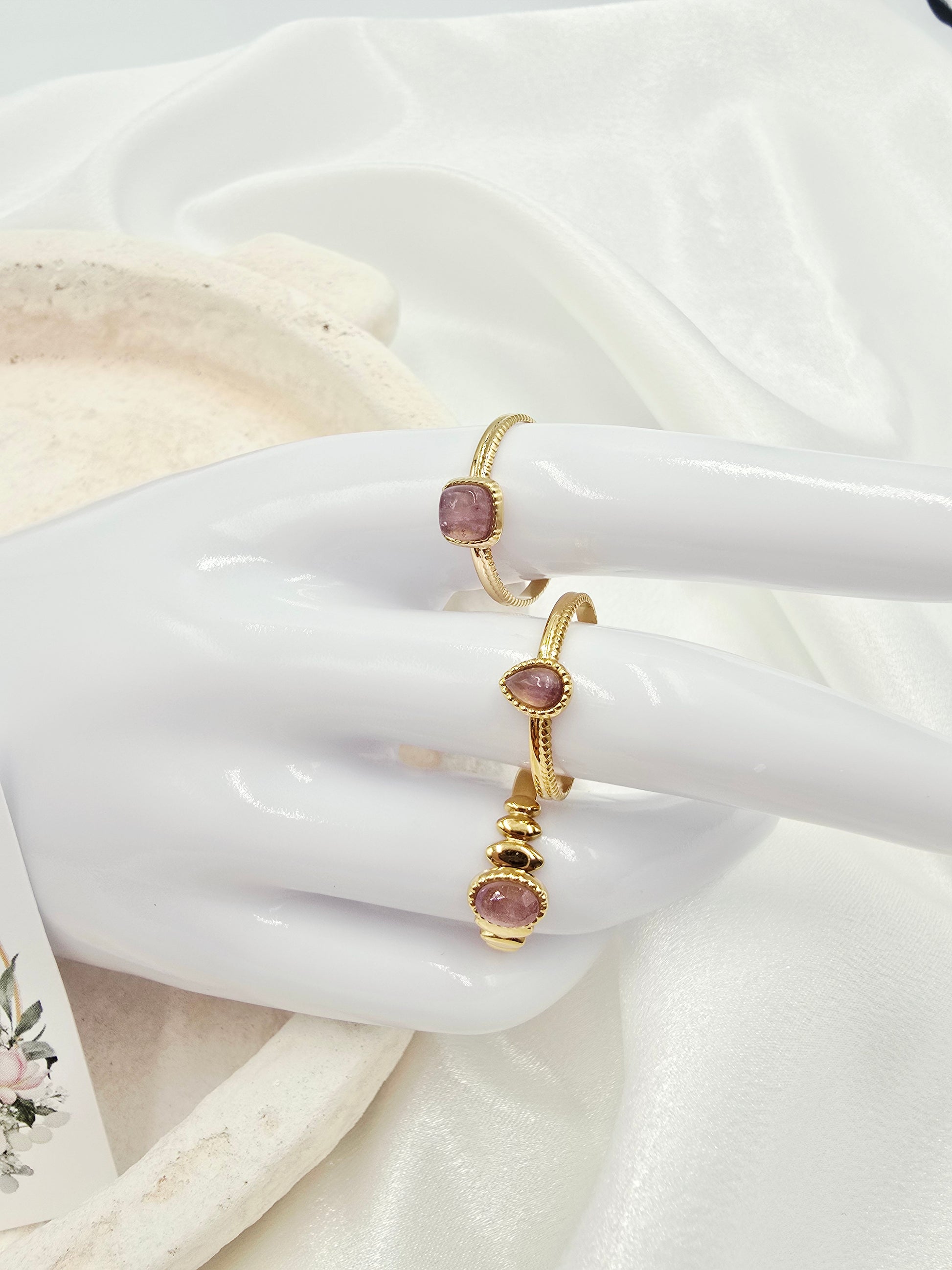 Bague SANDRA – Nacre, Améthyste, Quartz Fraise ou Apatite