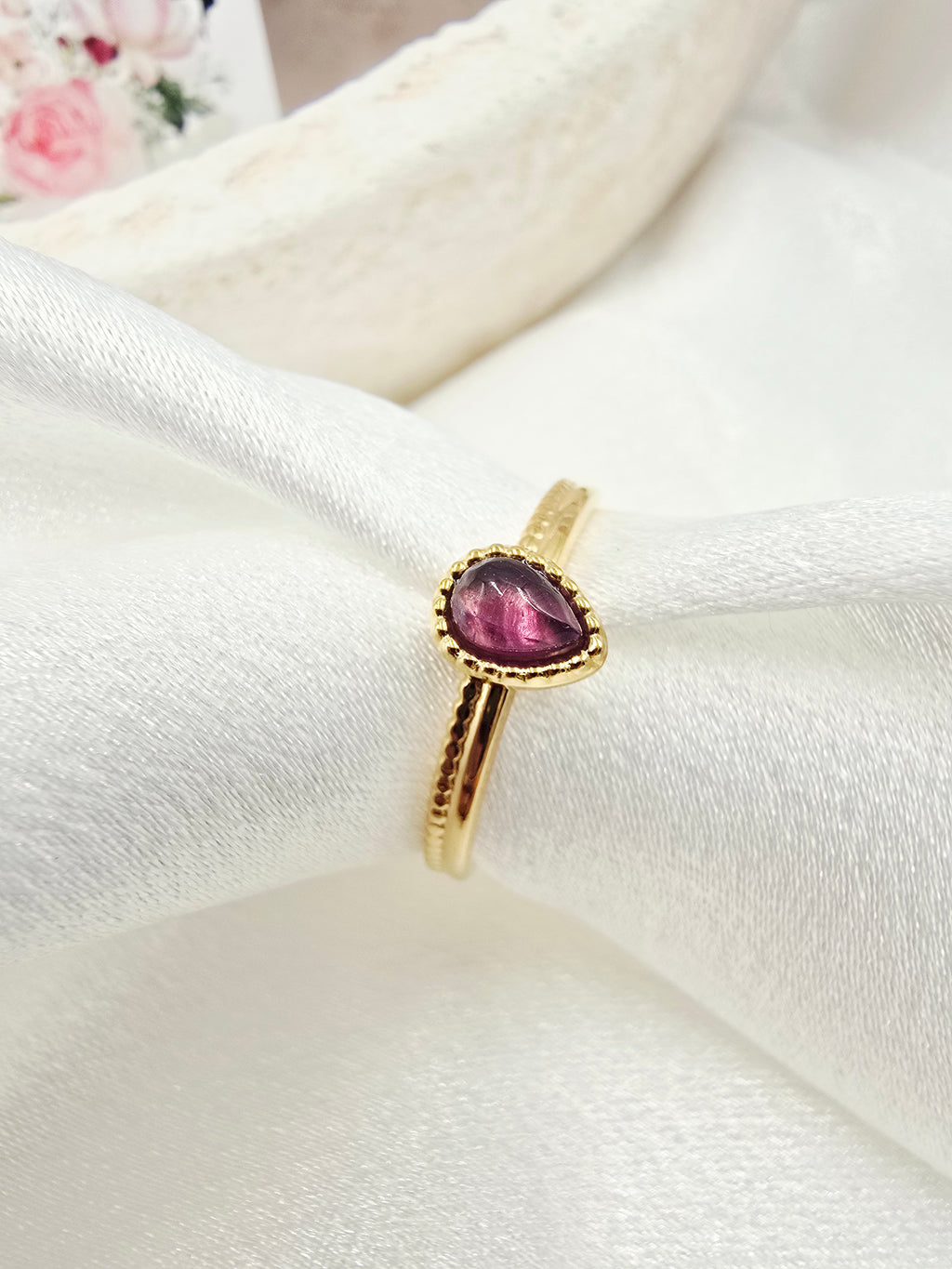 Bague SANDRA – Nacre, Améthyste, Quartz Fraise ou Apatite
