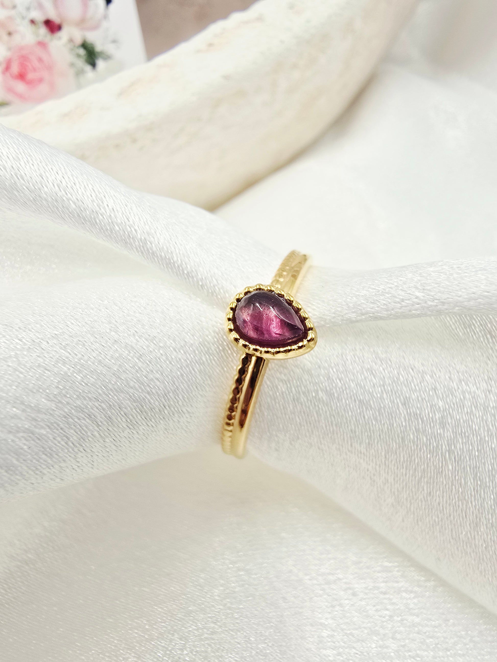 Bague SANDRA – Nacre, Améthyste, Quartz Fraise ou Apatite