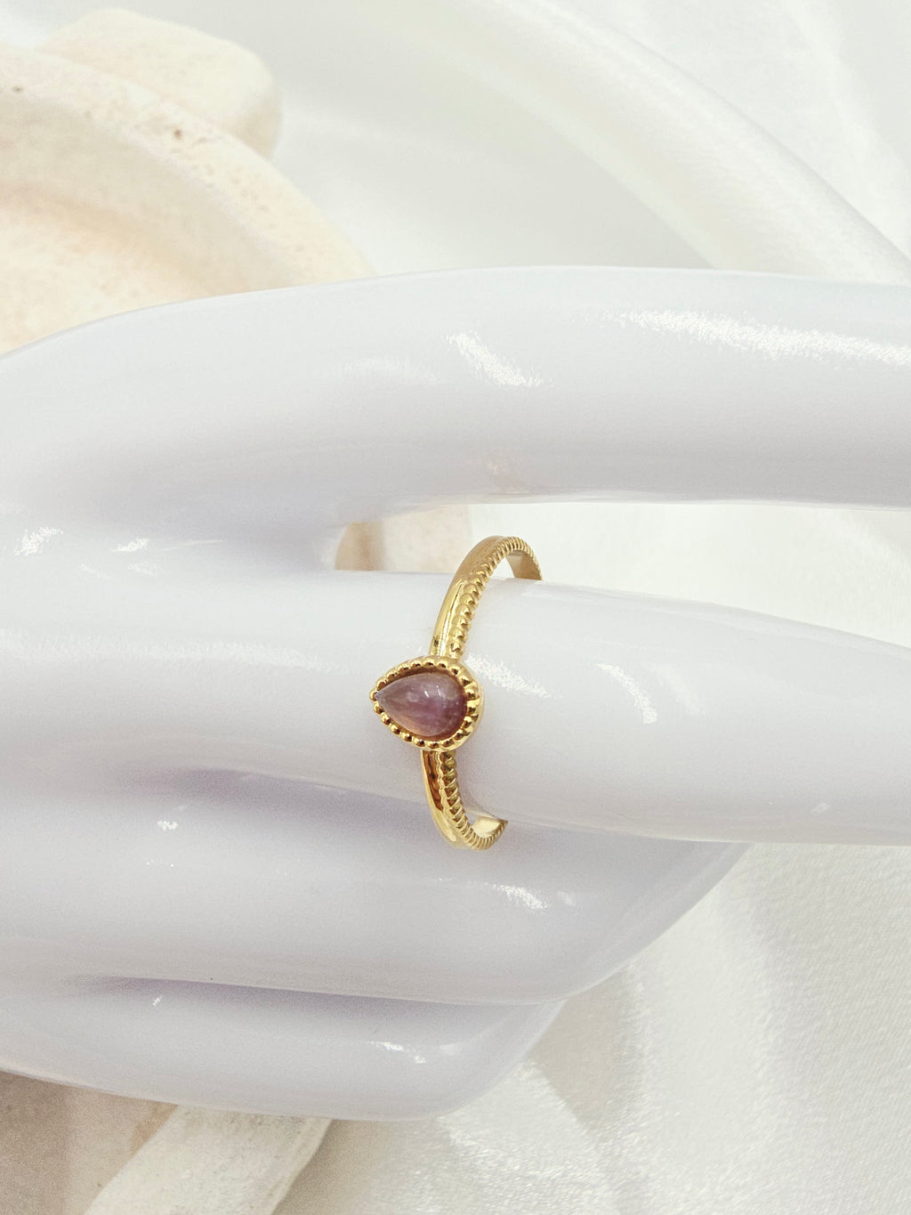 Bague SANDRA – Nacre, Améthyste, Quartz Fraise ou Apatite