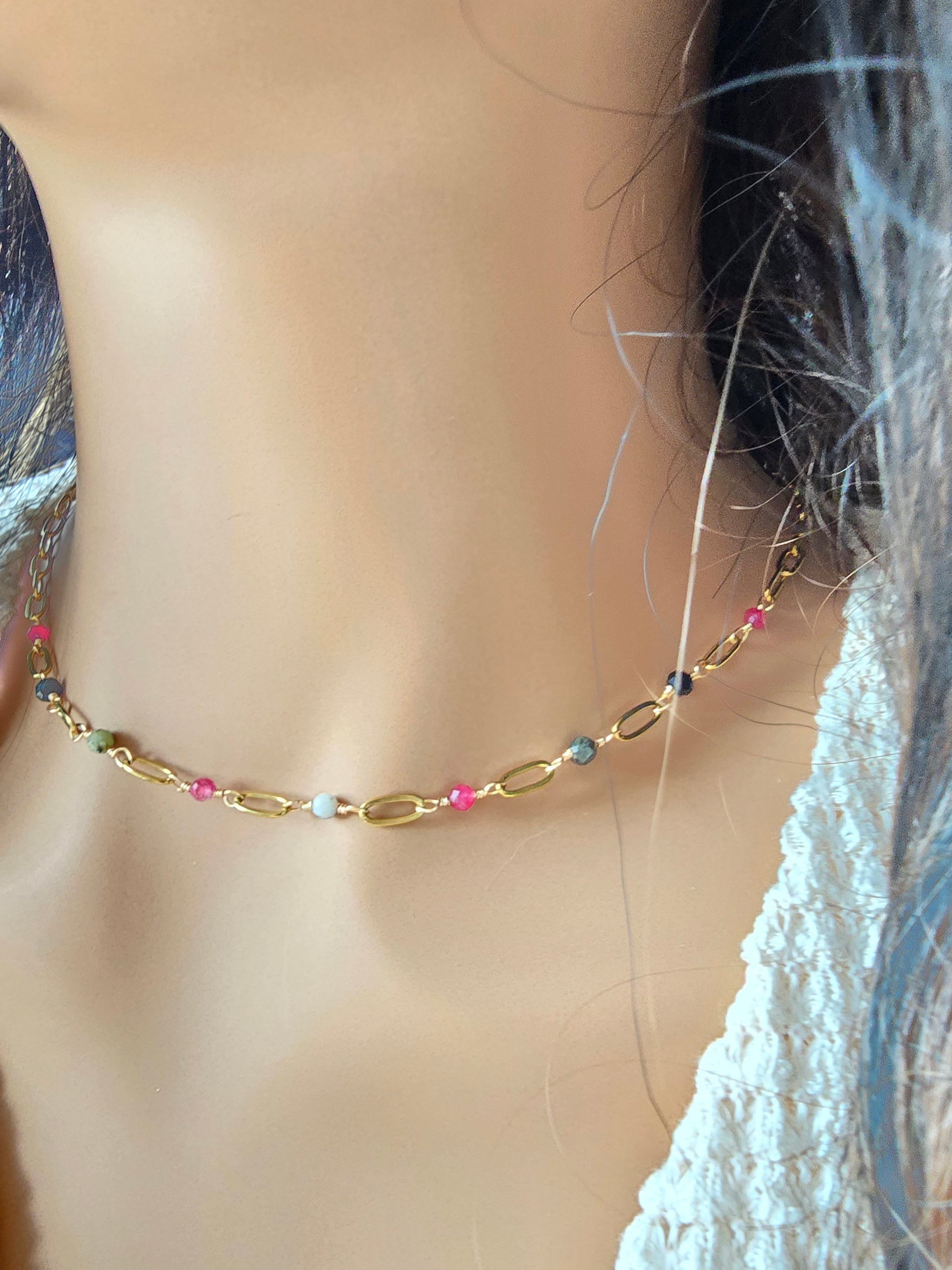 Collier Émane – Turquoise Africaine & Tourmaline | Acier Doré