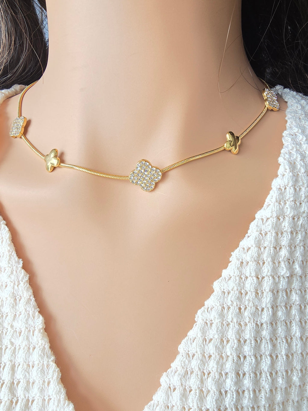 Collier MILA— Trèfles Pavés Dorés