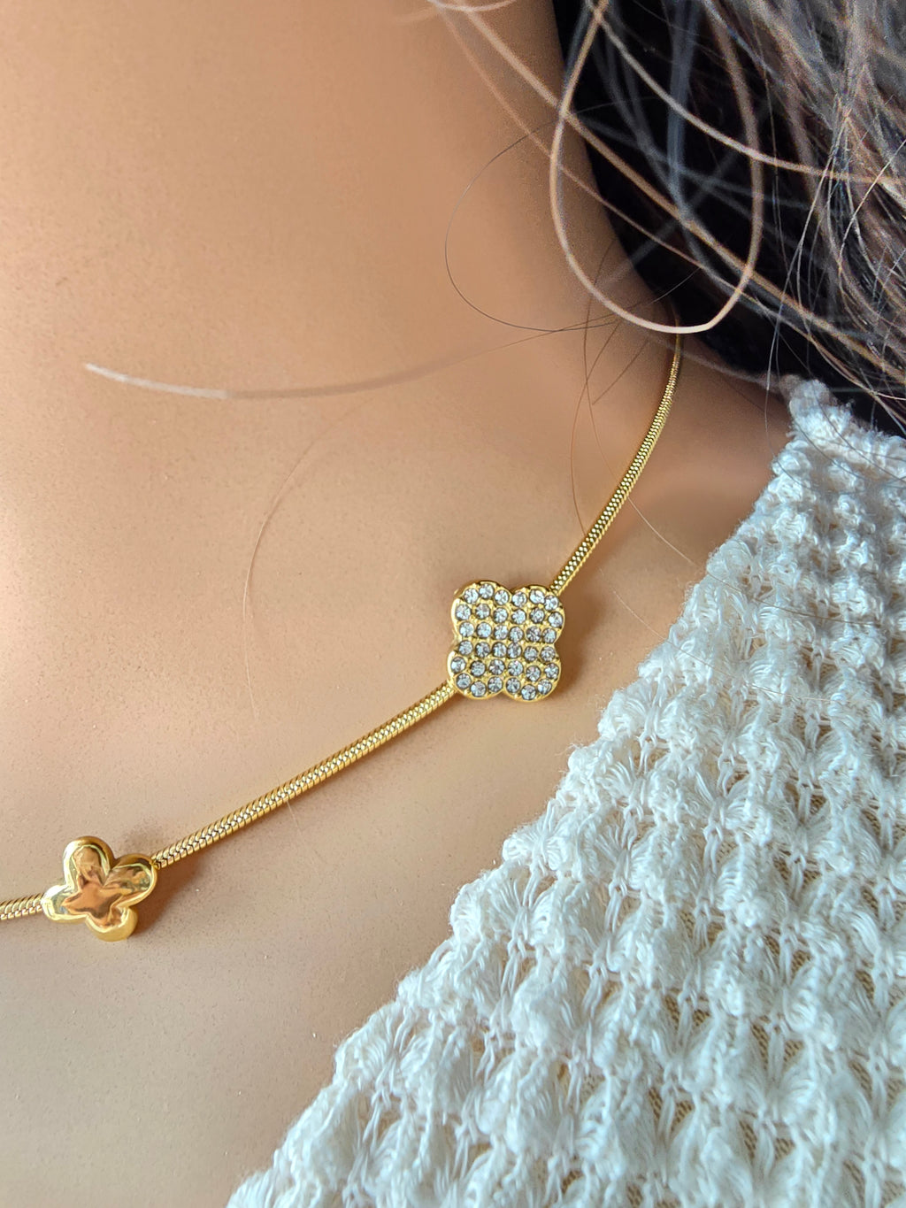 Collier MILA— Trèfles Pavés Dorés