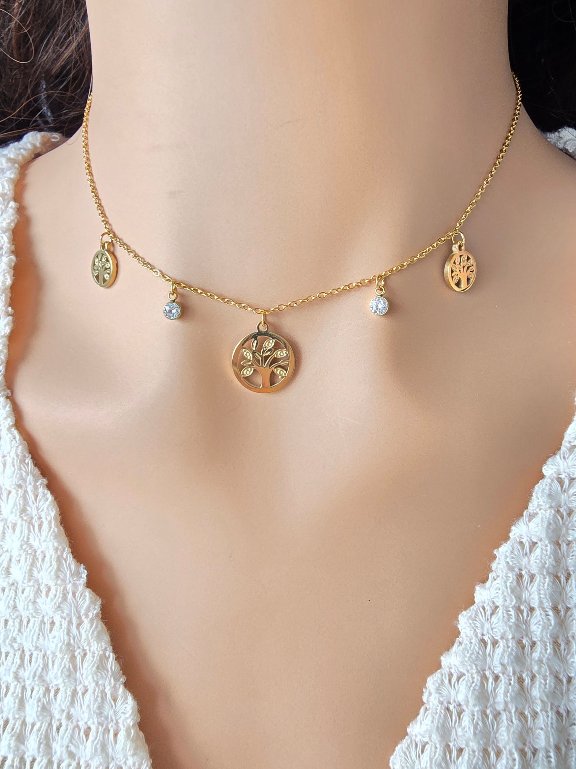 Collier Ena — 5 Breloques Arbre de Vie & Cristaux • Acier Inoxydable Doré