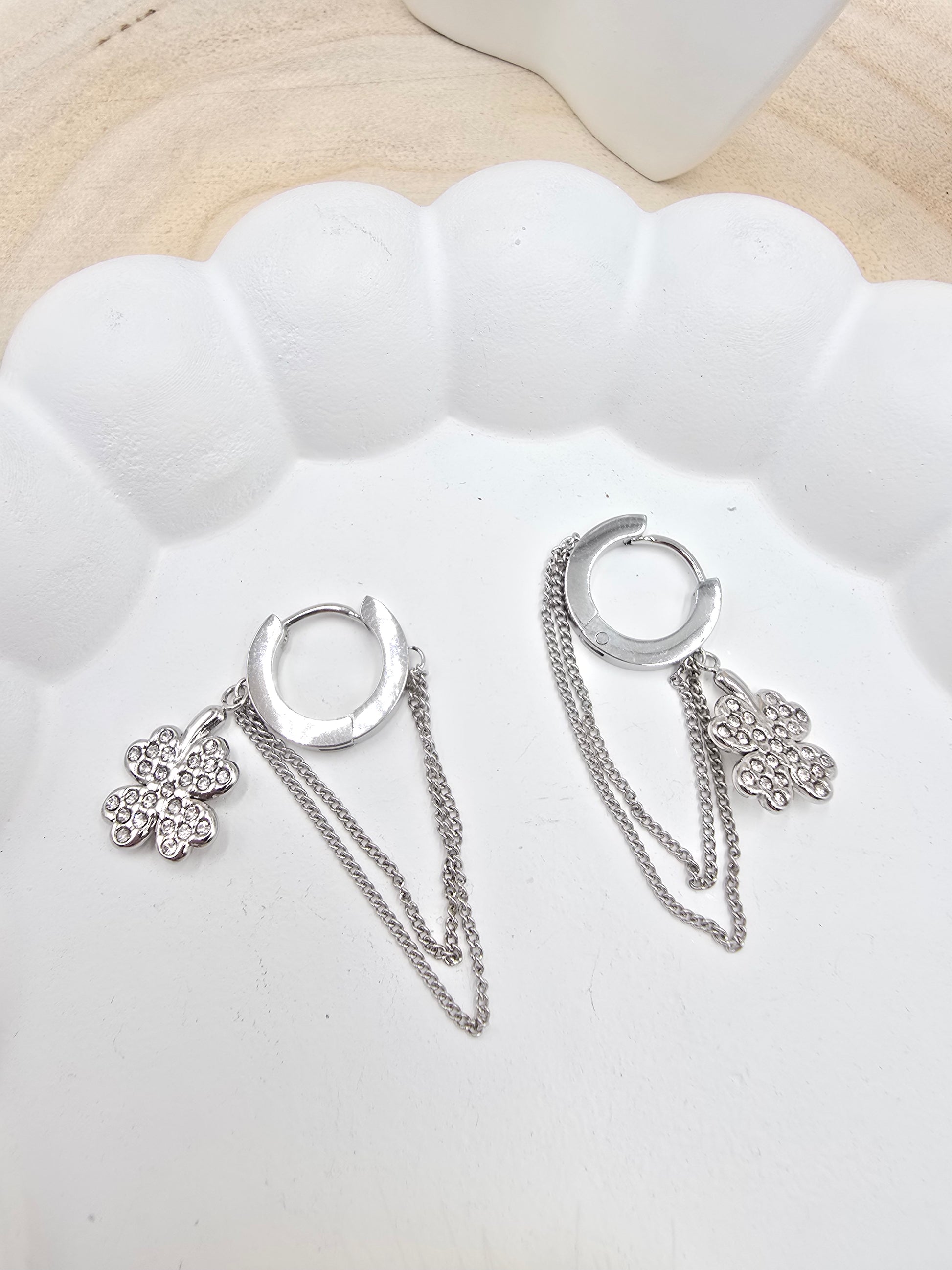Boucles d'Oreilles ROXI | Zircones & Chaînes Pendantes | Or et Âme Bijoux
