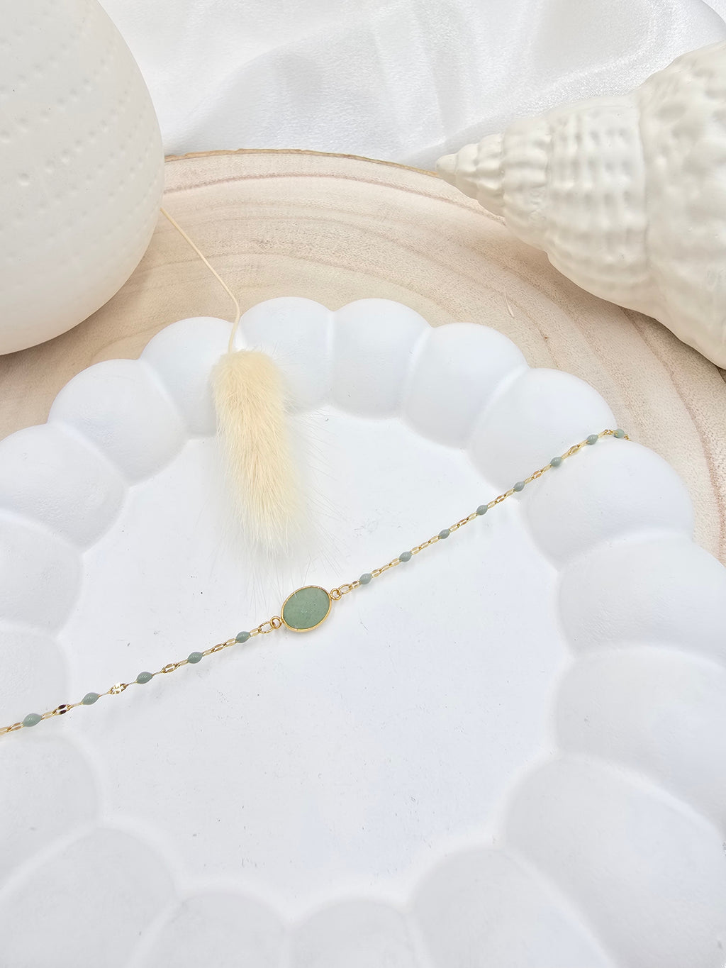 Bracelet ESTELINE | Maille Émail & Pendentif Pierre Naturelle Ovale | Or et Âme Bijoux