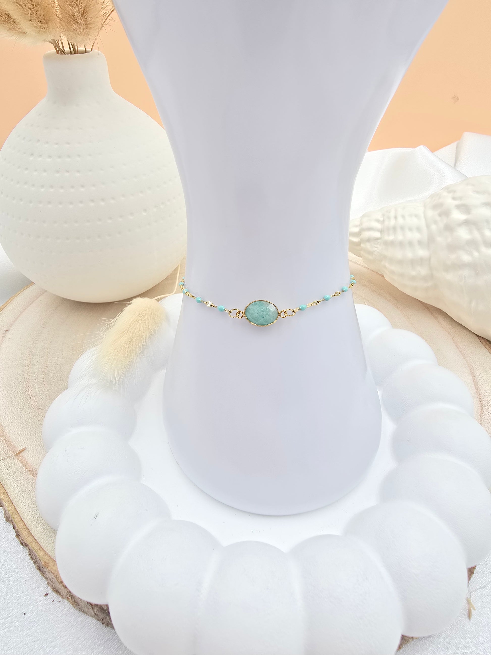 Bracelet ESTELINE | Maille Émail & Pendentif Pierre Naturelle Ovale | Or et Âme Bijoux